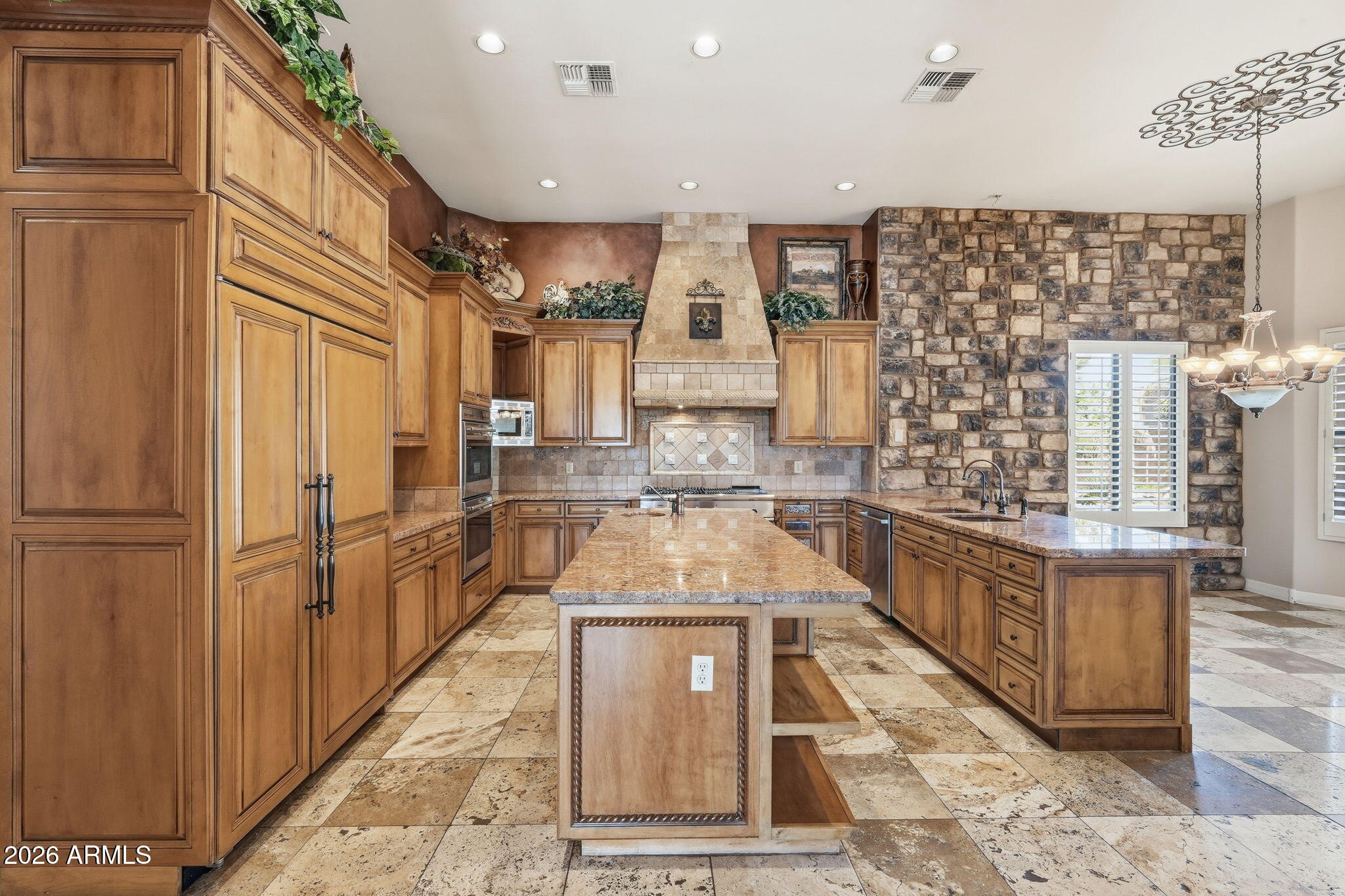 CAYLEY MANOR - Residential