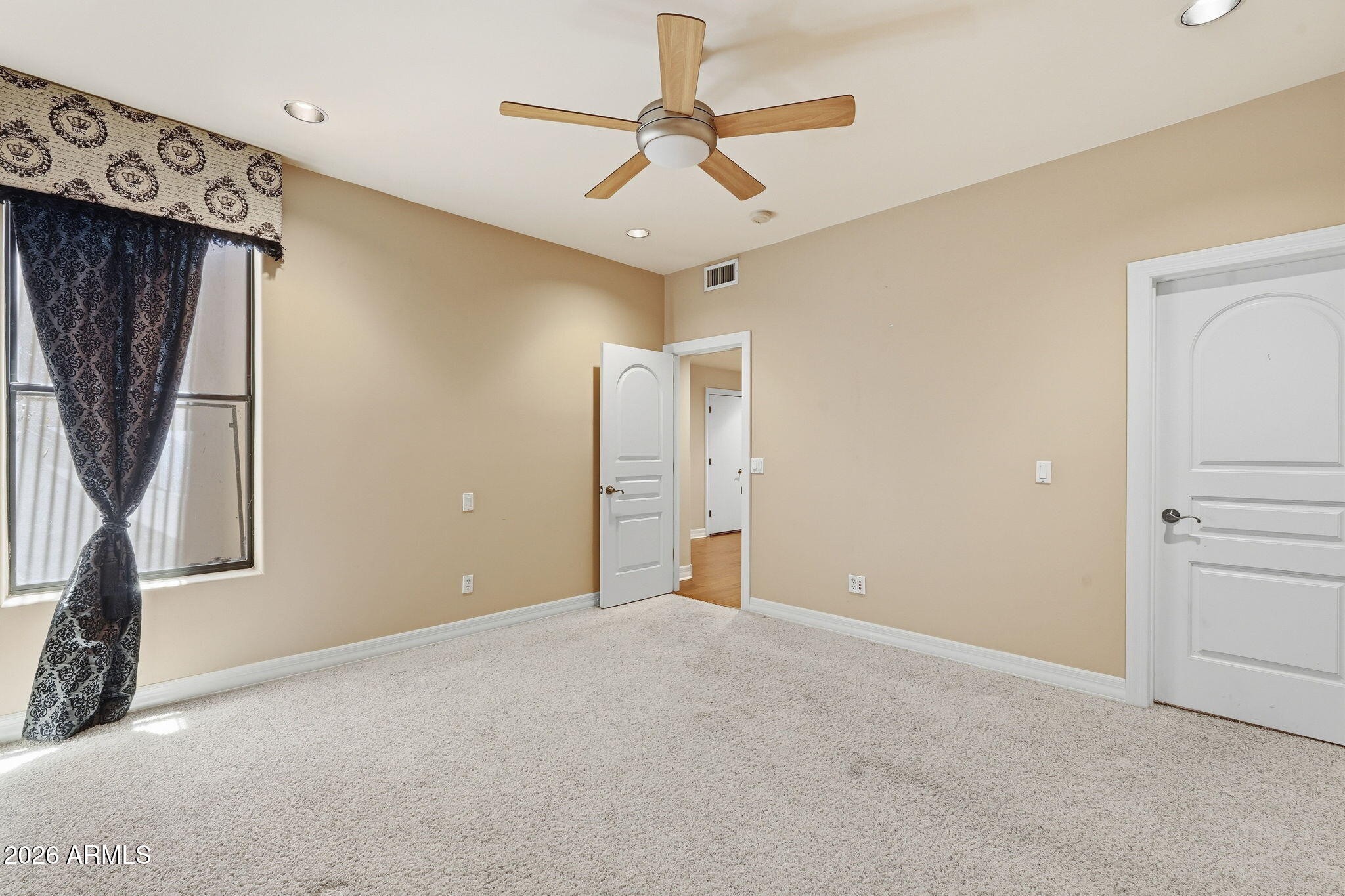 CAYLEY MANOR - Residential
