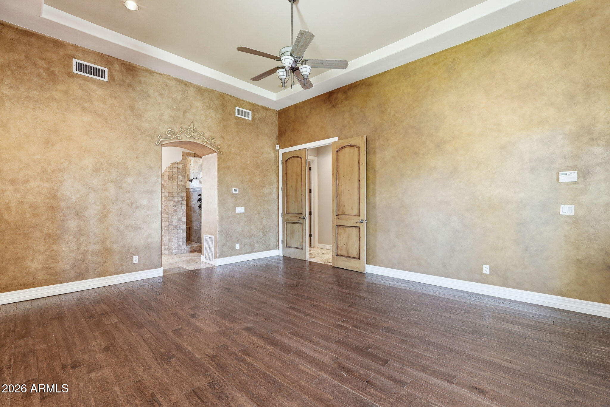 CAYLEY MANOR - Residential