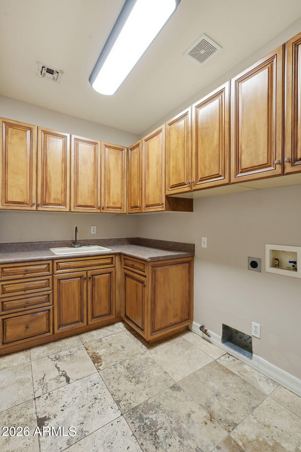 CAYLEY MANOR - Residential