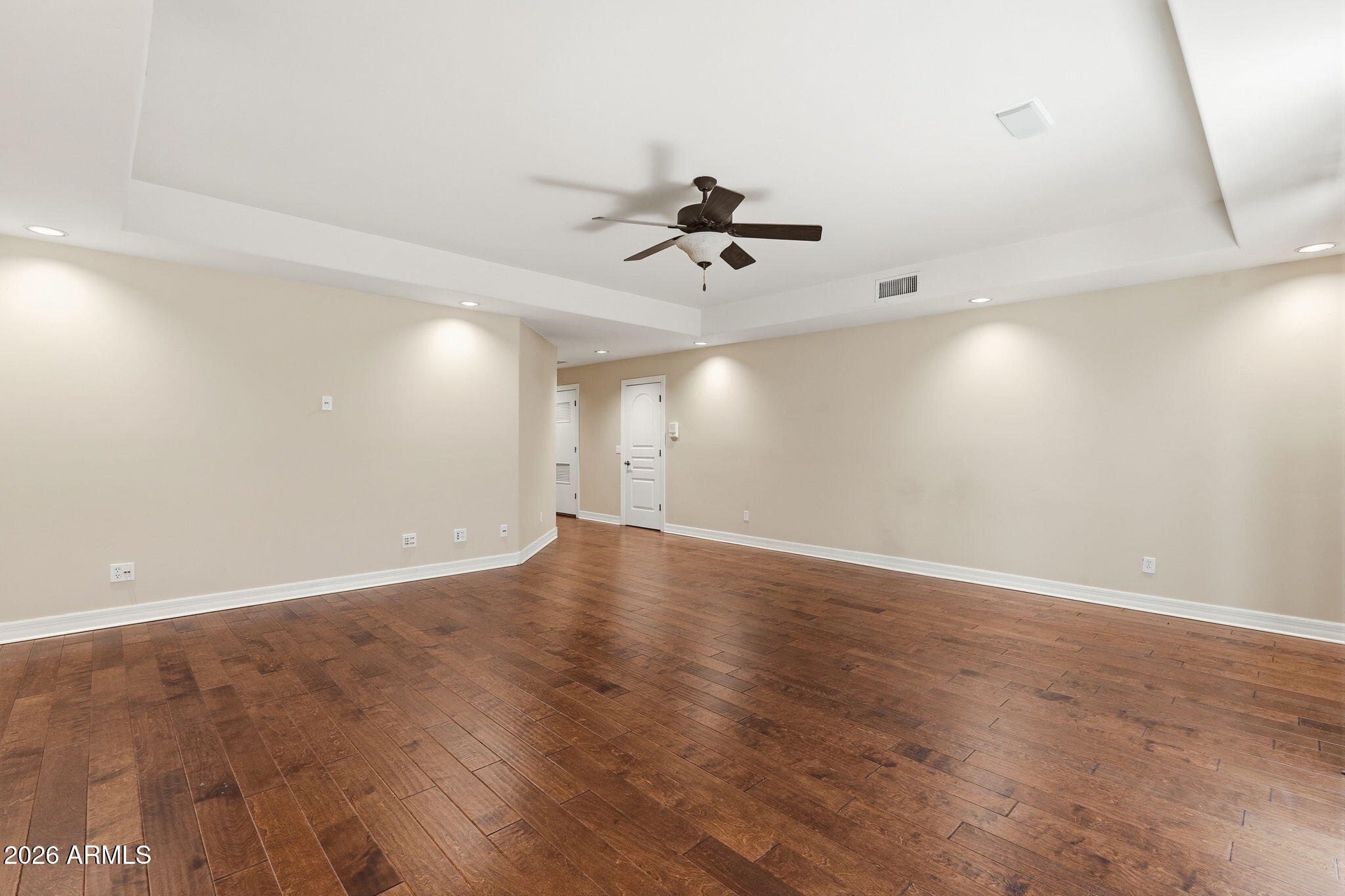 CAYLEY MANOR - Residential
