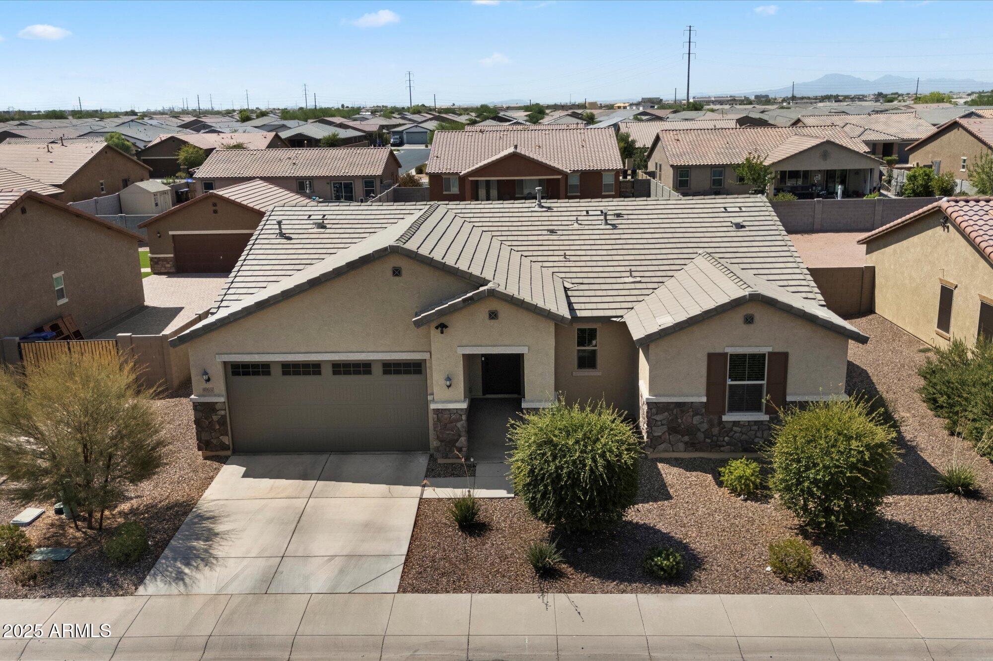 40657 W SOMERS Drive