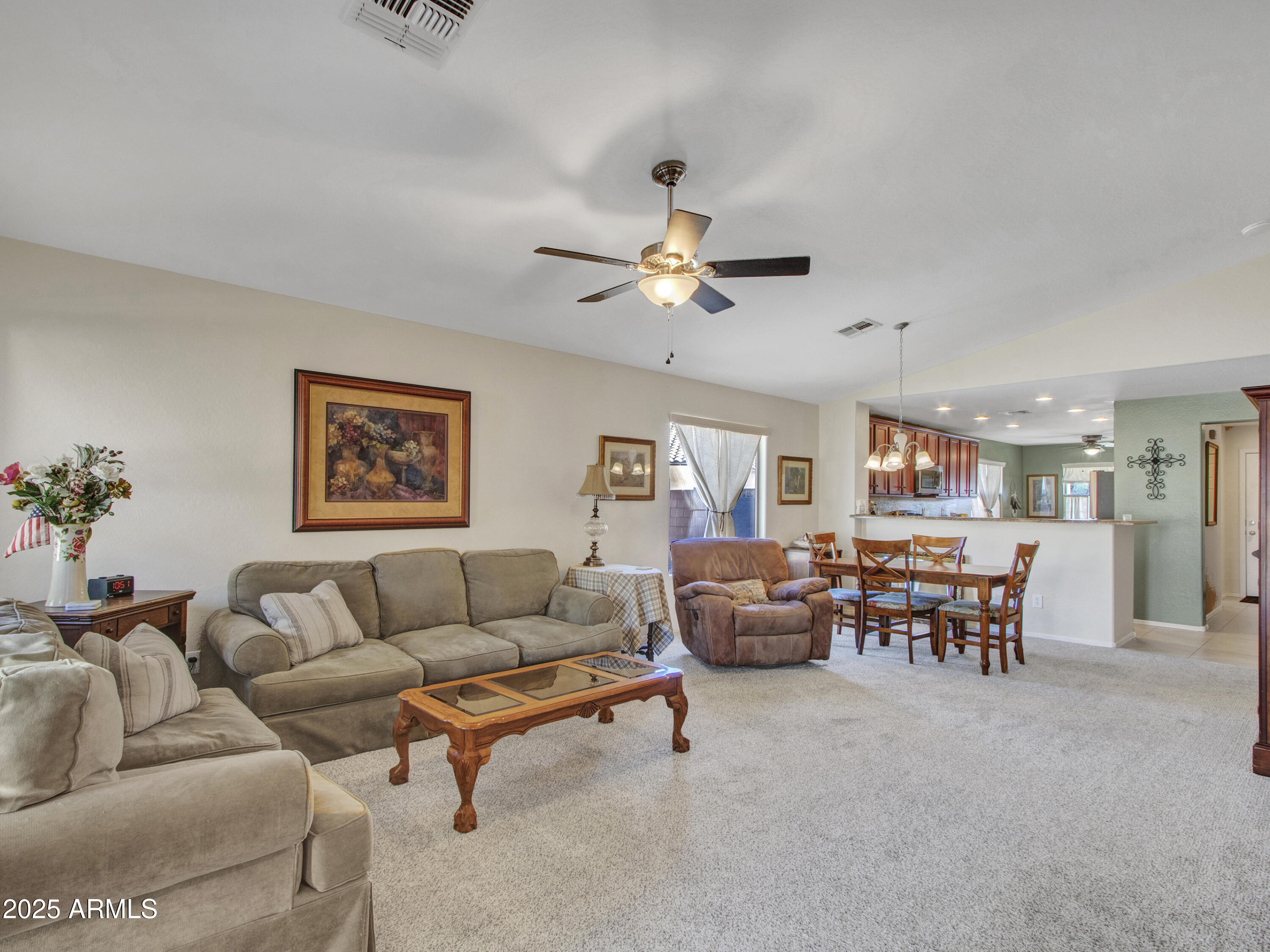 Buckeye, Arizona 85326, United States, 3 Bedrooms Bedrooms, ,2 BathroomsBathrooms,Residential,Pending,98066