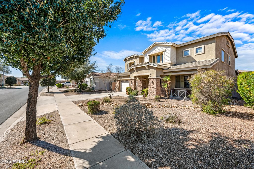 Photo of 8800 W State Avenue, Glendale, AZ 85305 (MLS # 6990174)