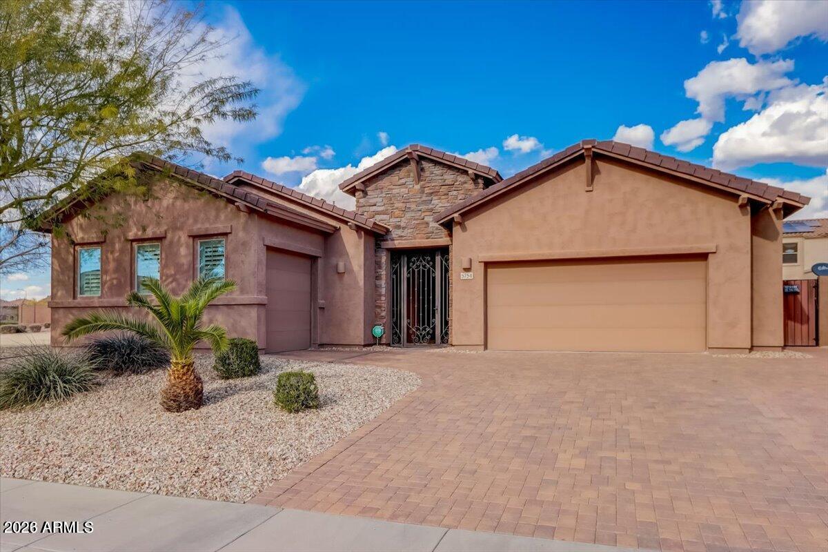 5754 W GAMBIT Trail