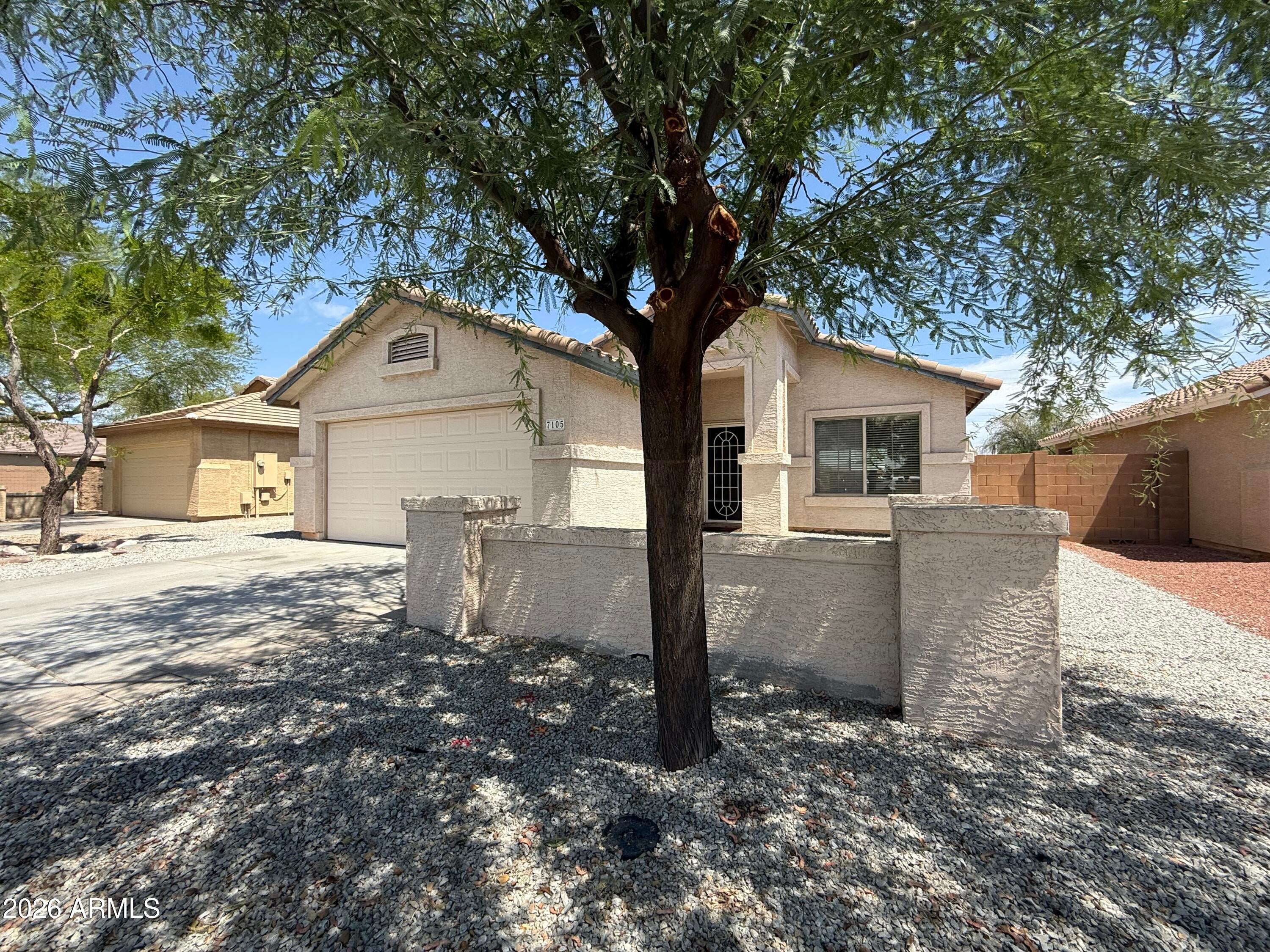 7105 S 251ST Drive