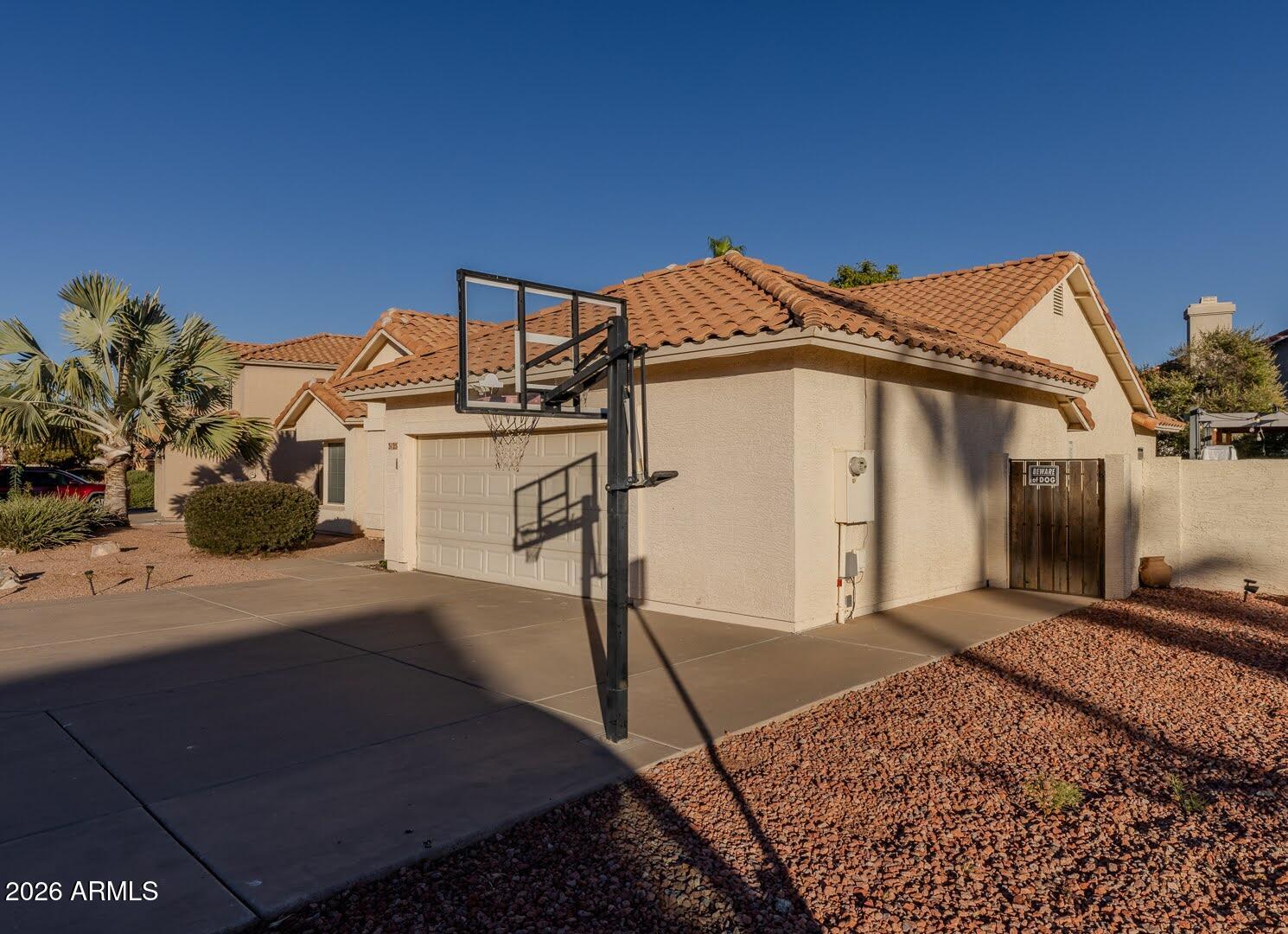 3125 E COTTONWOOD Lane