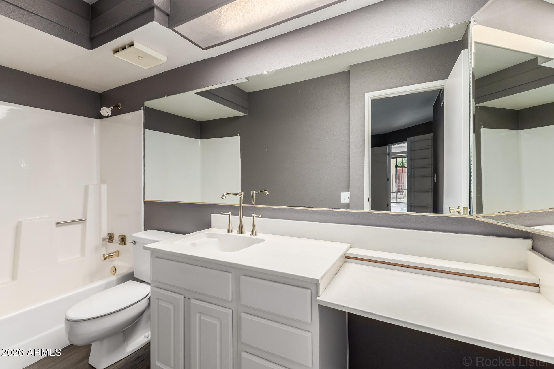 5035 N 10TH Place 107