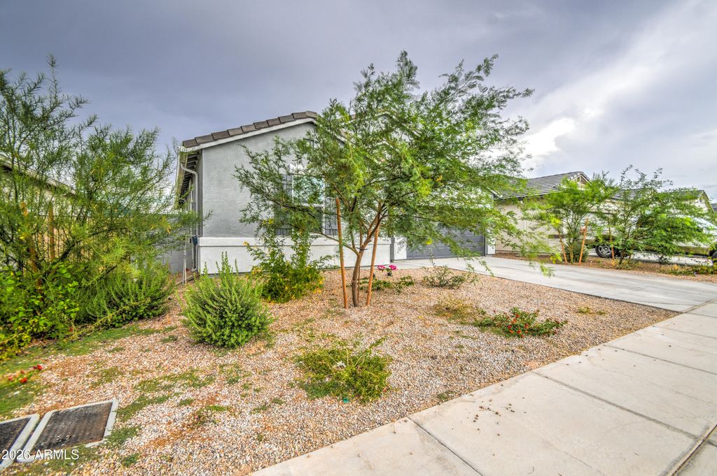 Photo of 1157 W Paradise Way, Casa Grande, AZ 85122 (MLS # 6992828)