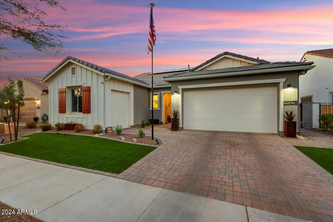 20428 W ELM Drive