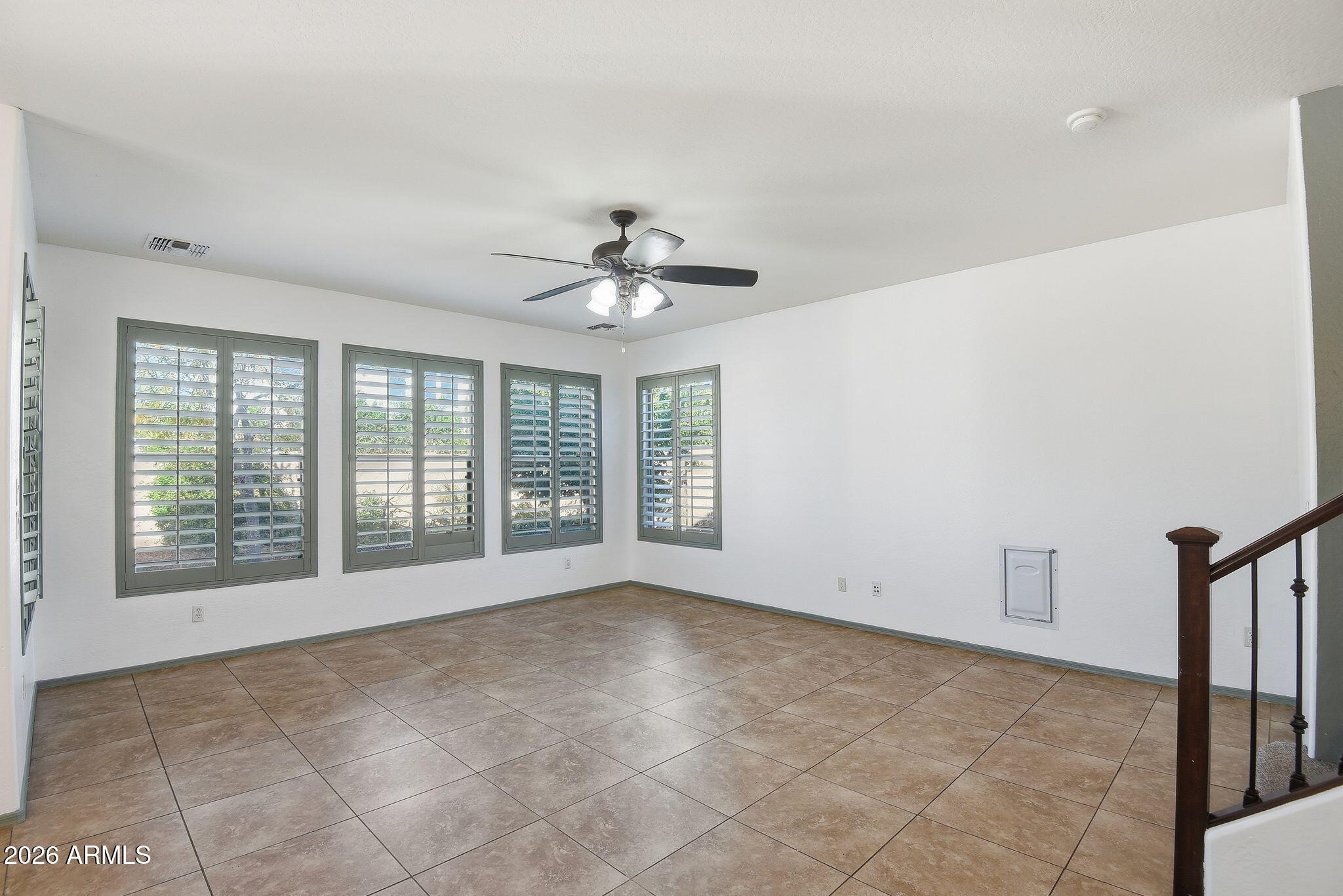 3484 E MESQUITE Street