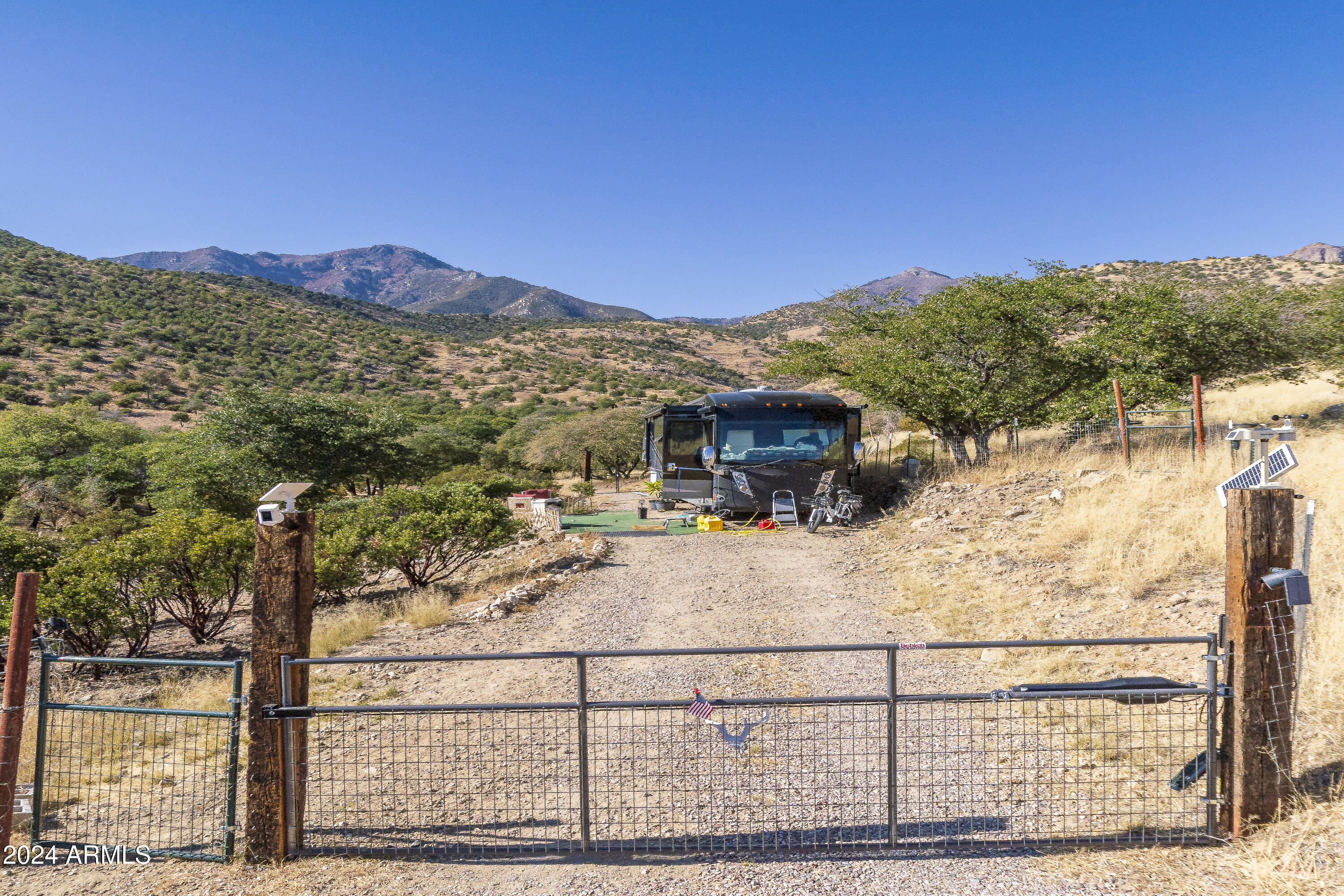 4709 E Dead Bear Draw -- 0