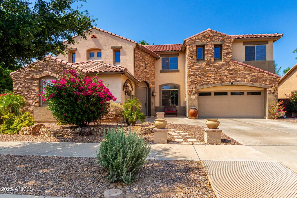 Photo of 18402 E Oak Hill Lane, Queen Creek, AZ 85142 (MLS # 6959234)