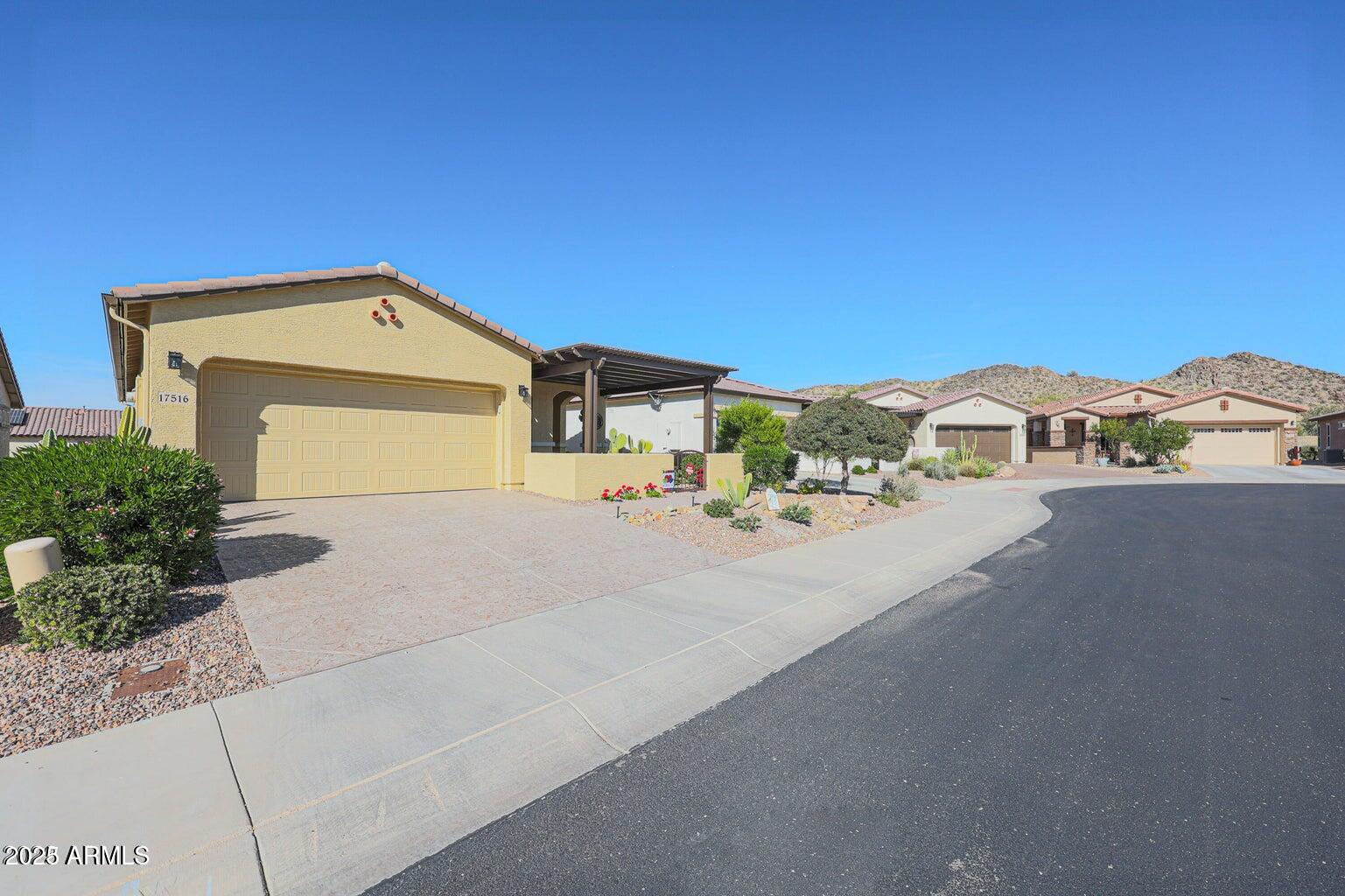 17516 W GLENHAVEN Drive