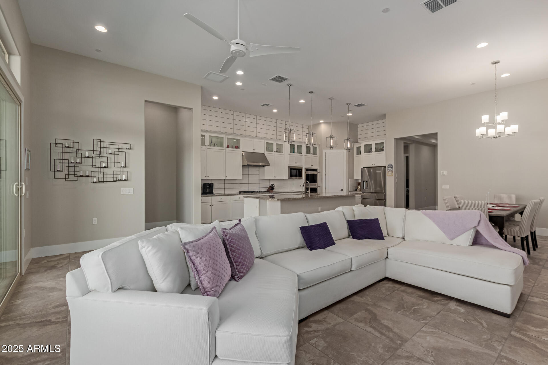 7214 E CALLE PRIMERA Vista