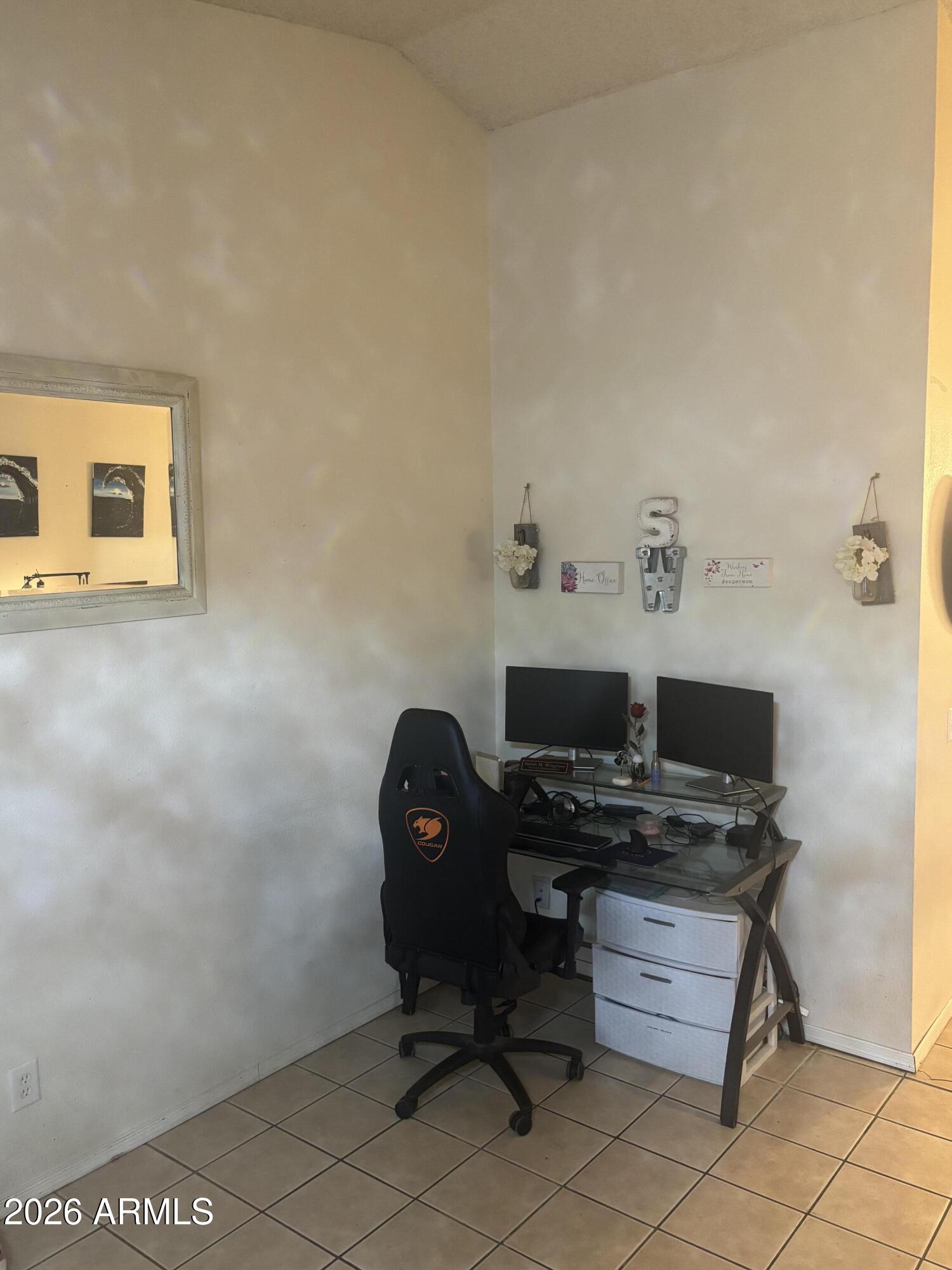 9002 W CORONADO Road