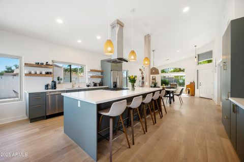 6994 W MONTE LINDO -- Glendale AZ 85310