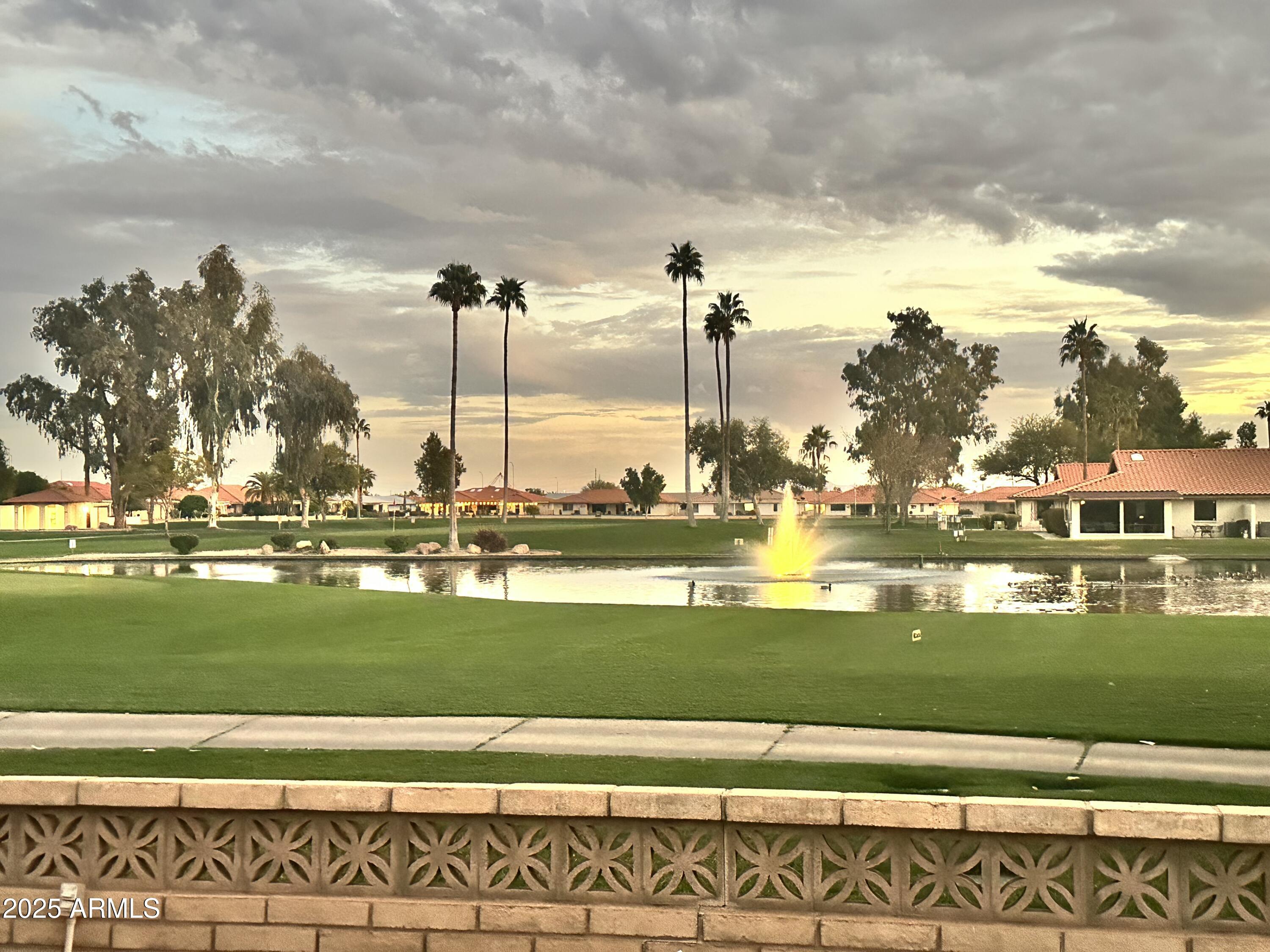 8147 E LAKEVIEW Avenue