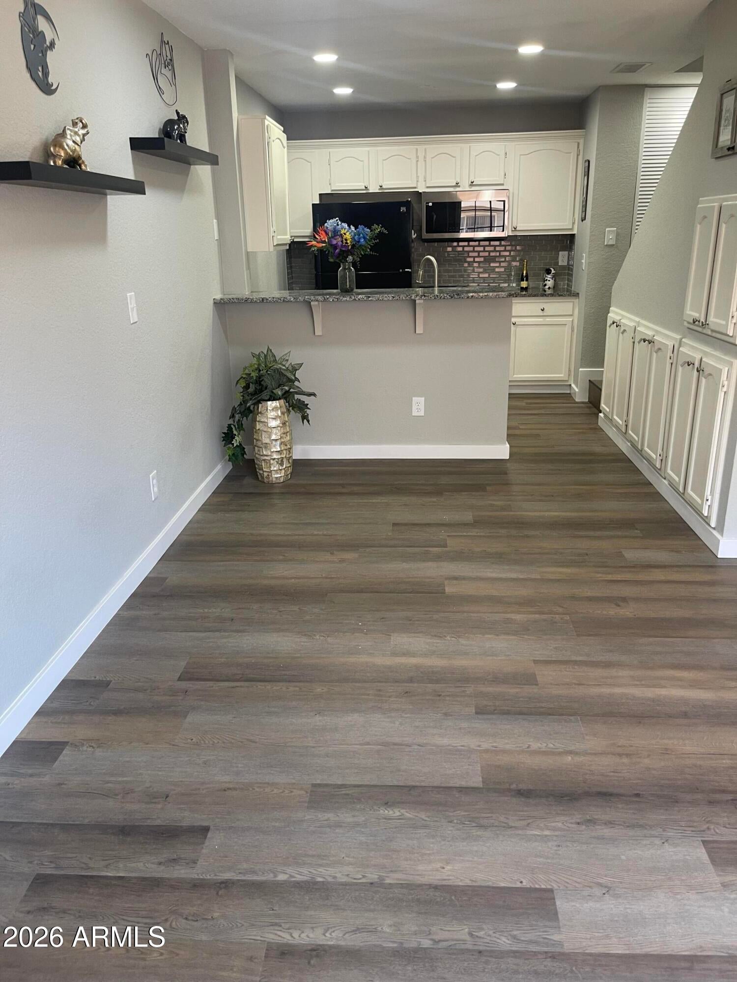 510 N ALMA SCHOOL Road 154