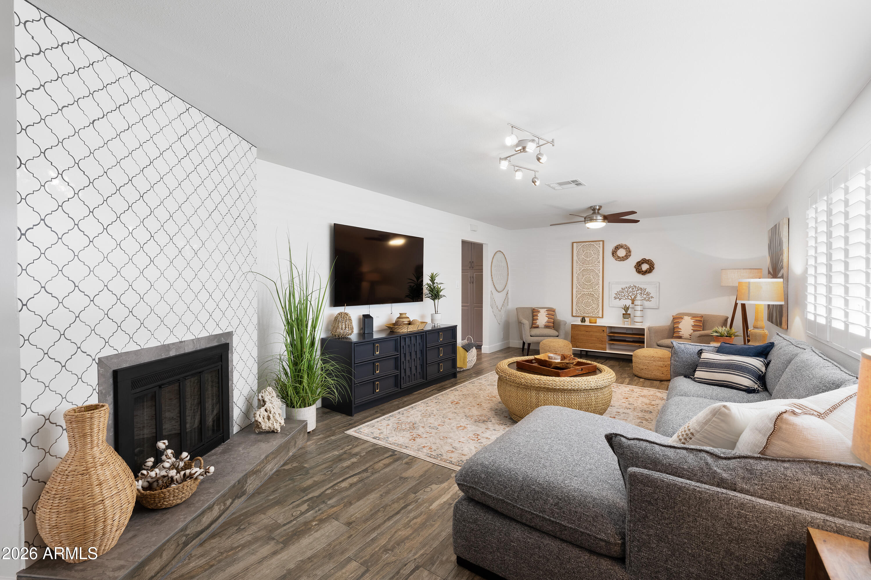 2324 N 81ST Street