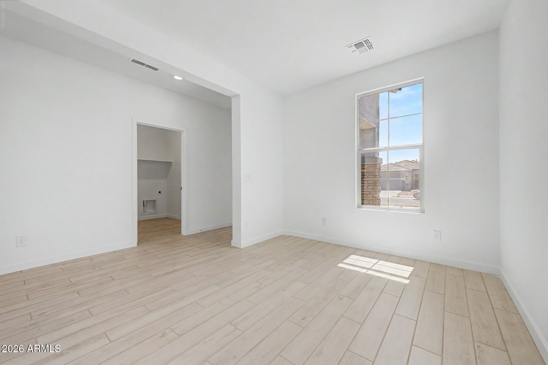16976 W BUCKHORN Trail
