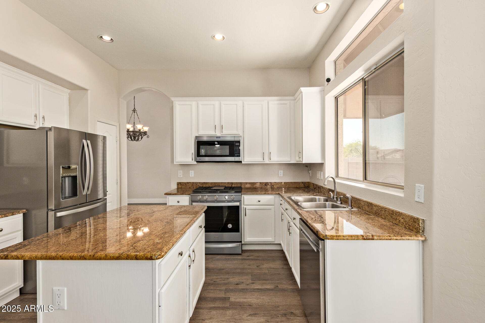 3060 N RIDGECREST -- 171