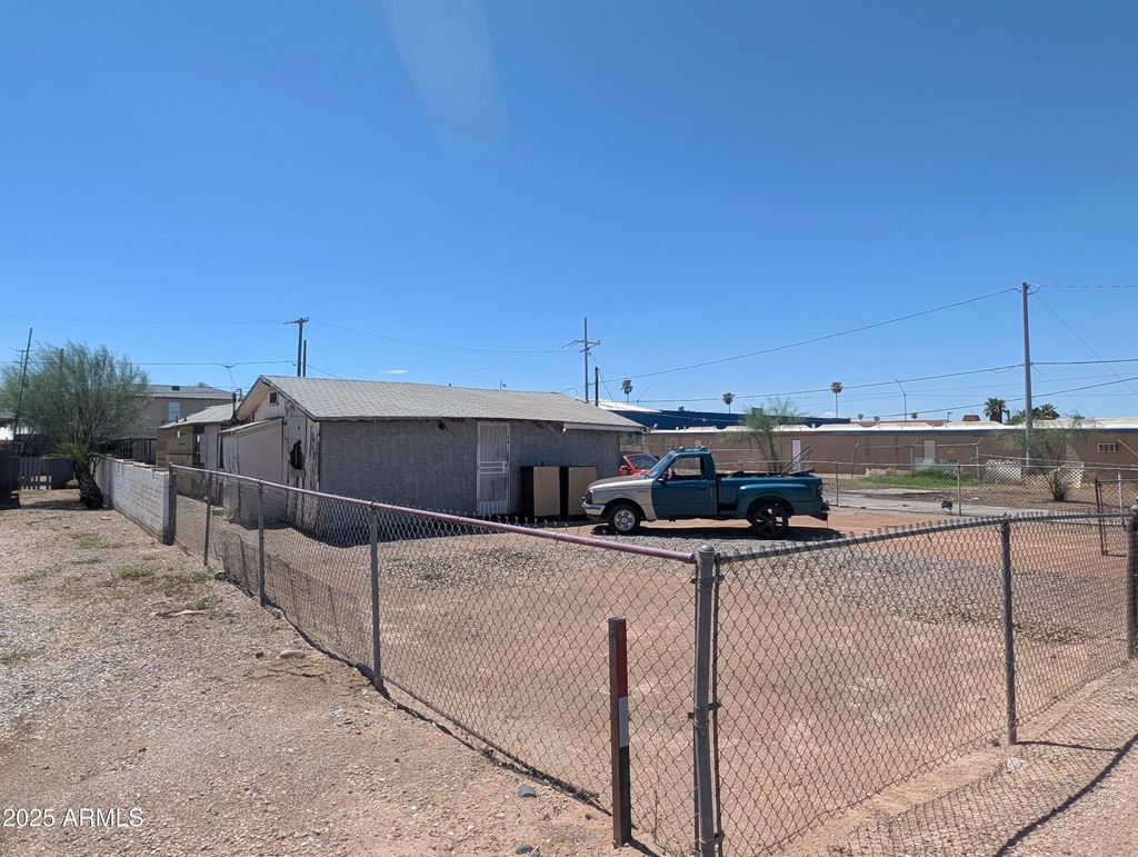 Photo of 451 W Vah Ki Inn Road, Coolidge, AZ 85128 (MLS # 6915195)
