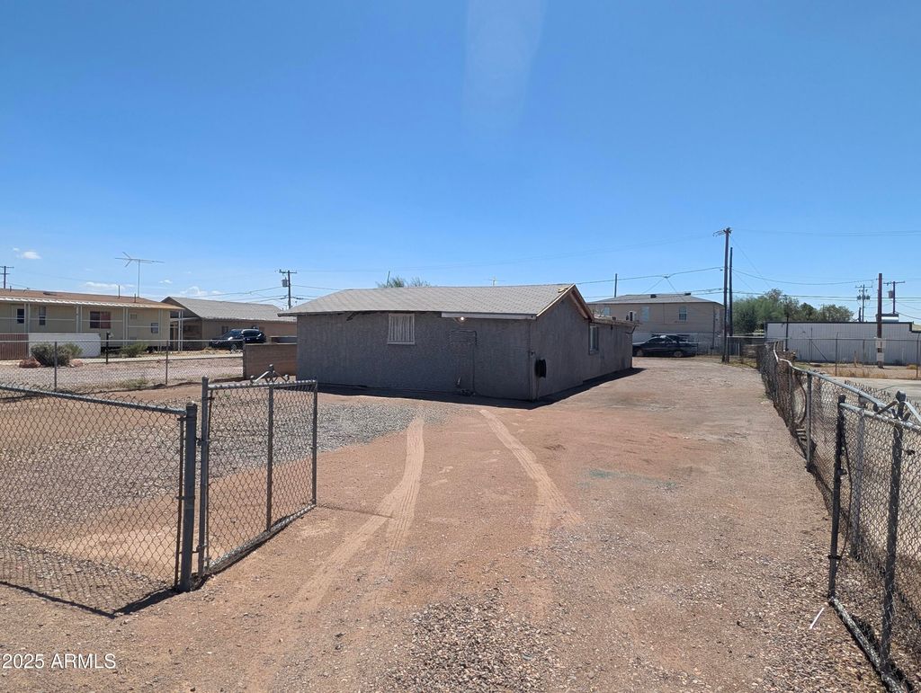 Photo of 451 W Vah Ki Inn Road, Coolidge, AZ 85128 (MLS # 6915195)