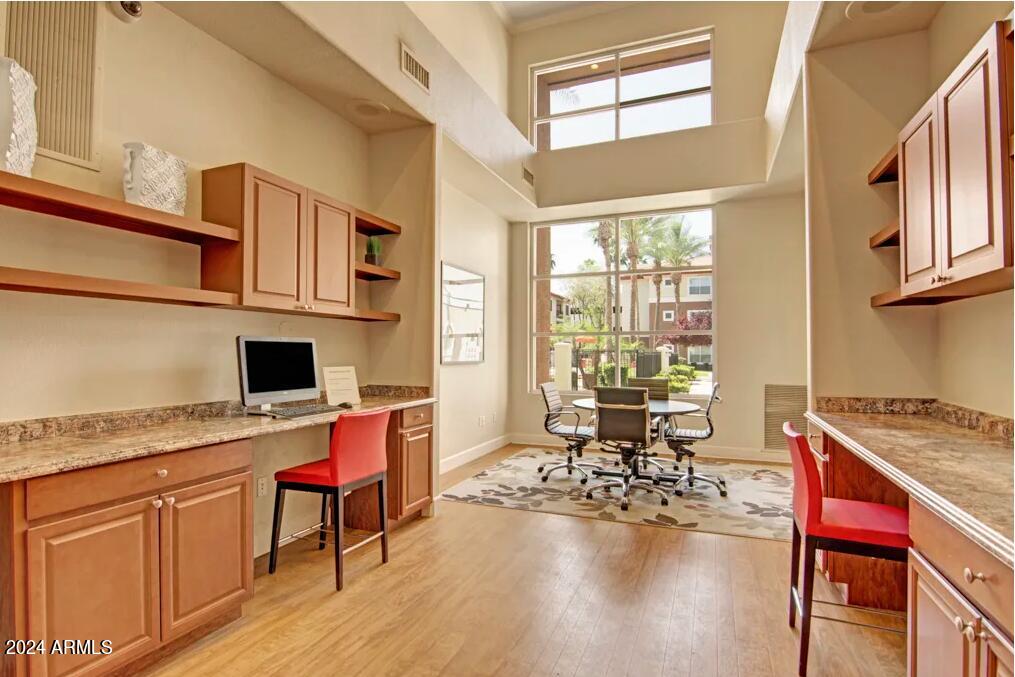 411 E INDIAN SCHOOL Road 2