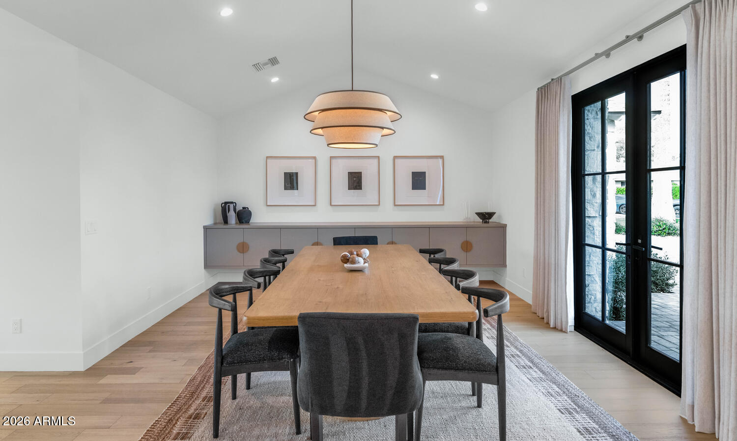 6039 E CALLE CAMELIA --