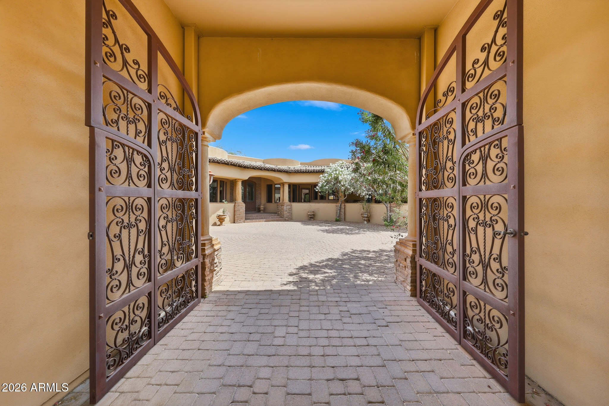 11734 E DESERT TRAIL Road