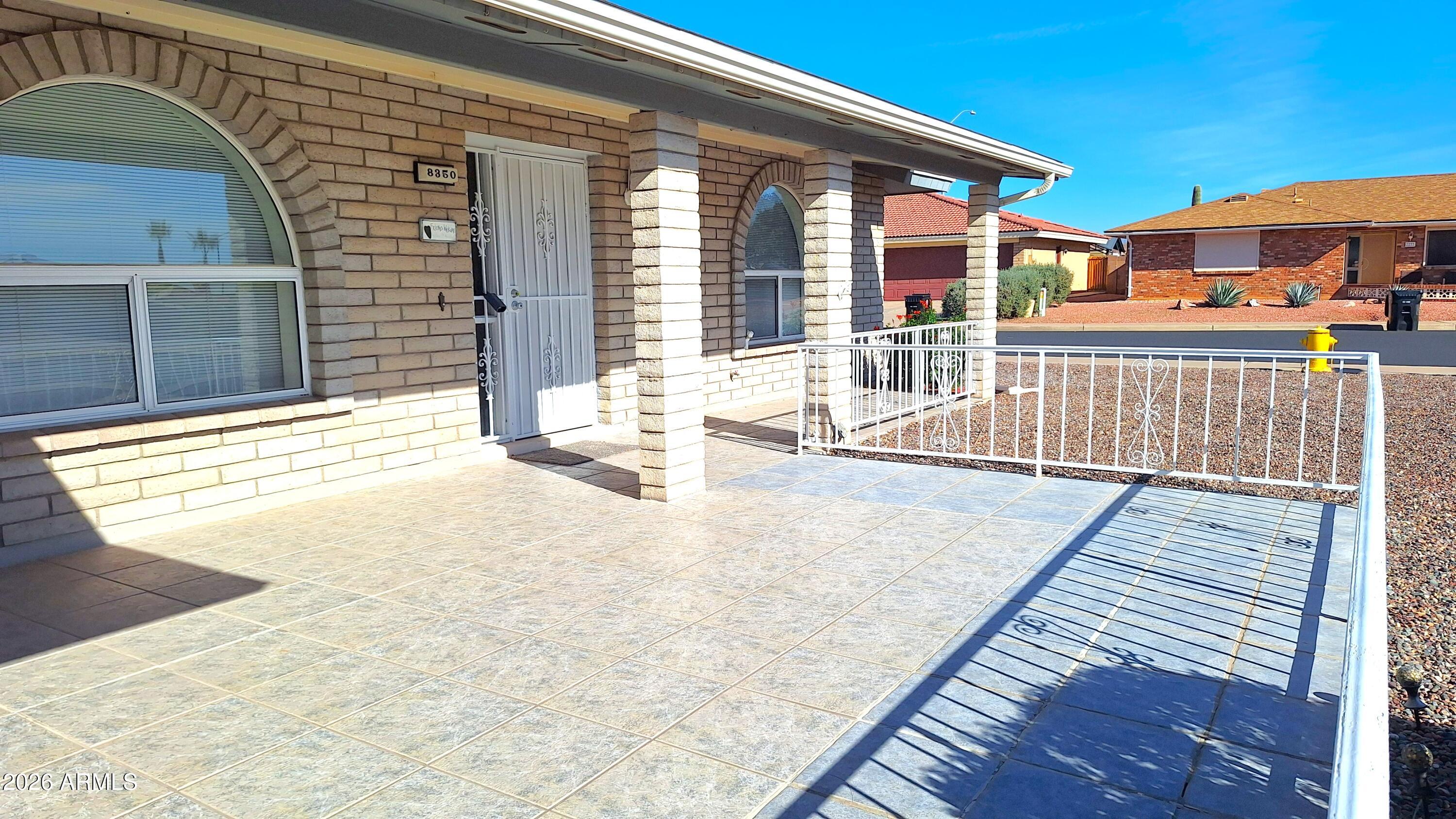 8350 E LAKEVIEW Avenue