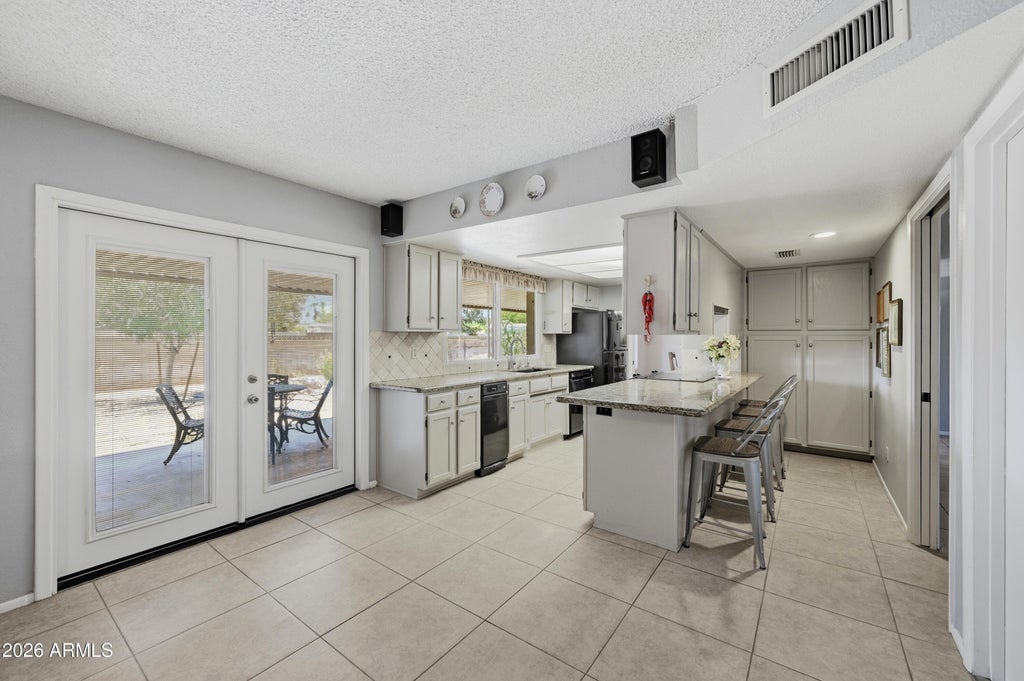 Photo of 4806 S Kachina Drive, Tempe, AZ 85282 (MLS # 7071074)
