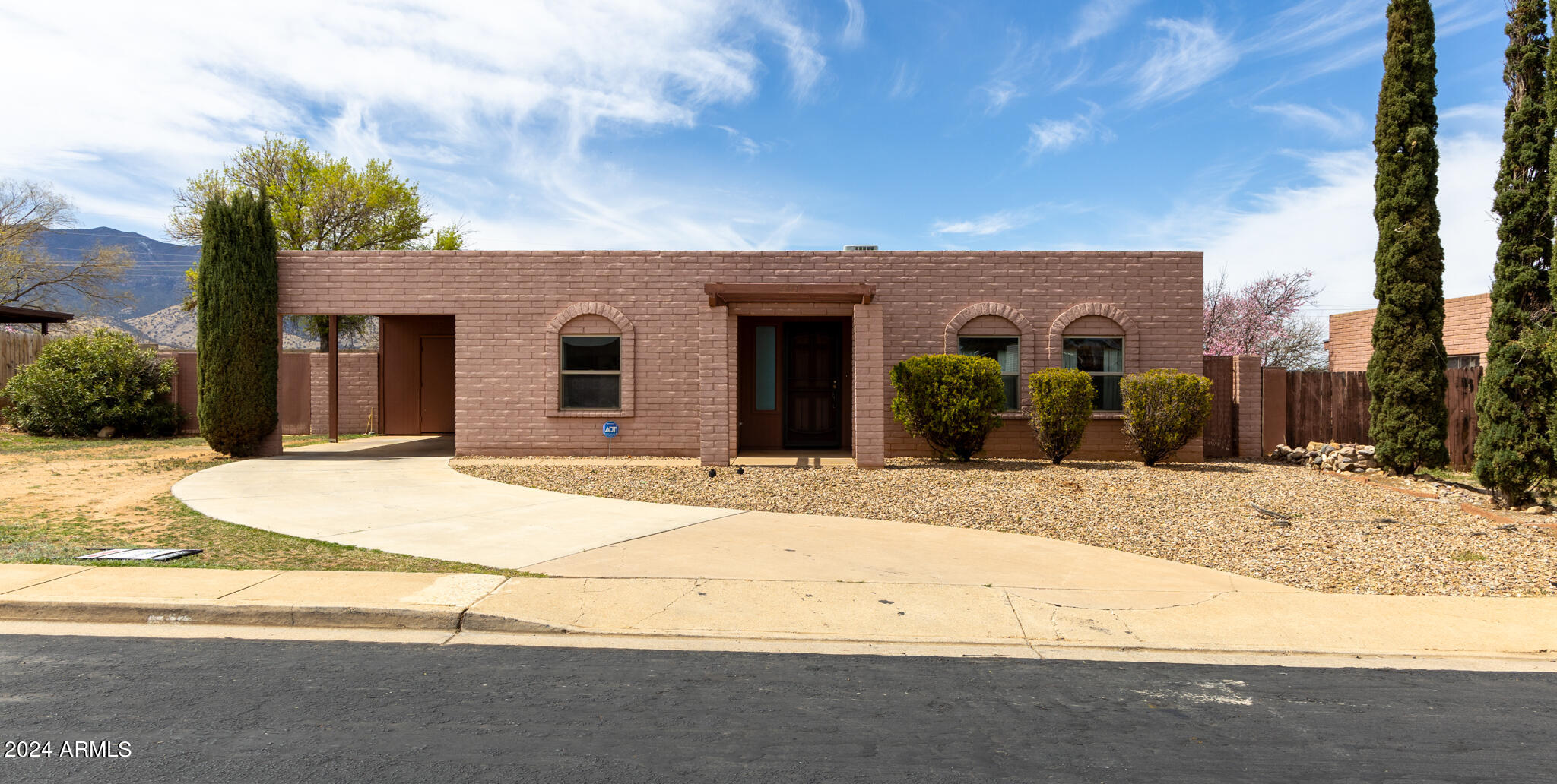 THE MEADOWS - Residential