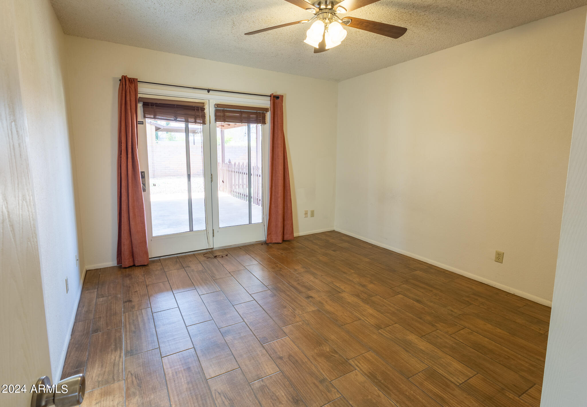 THE MEADOWS - Residential