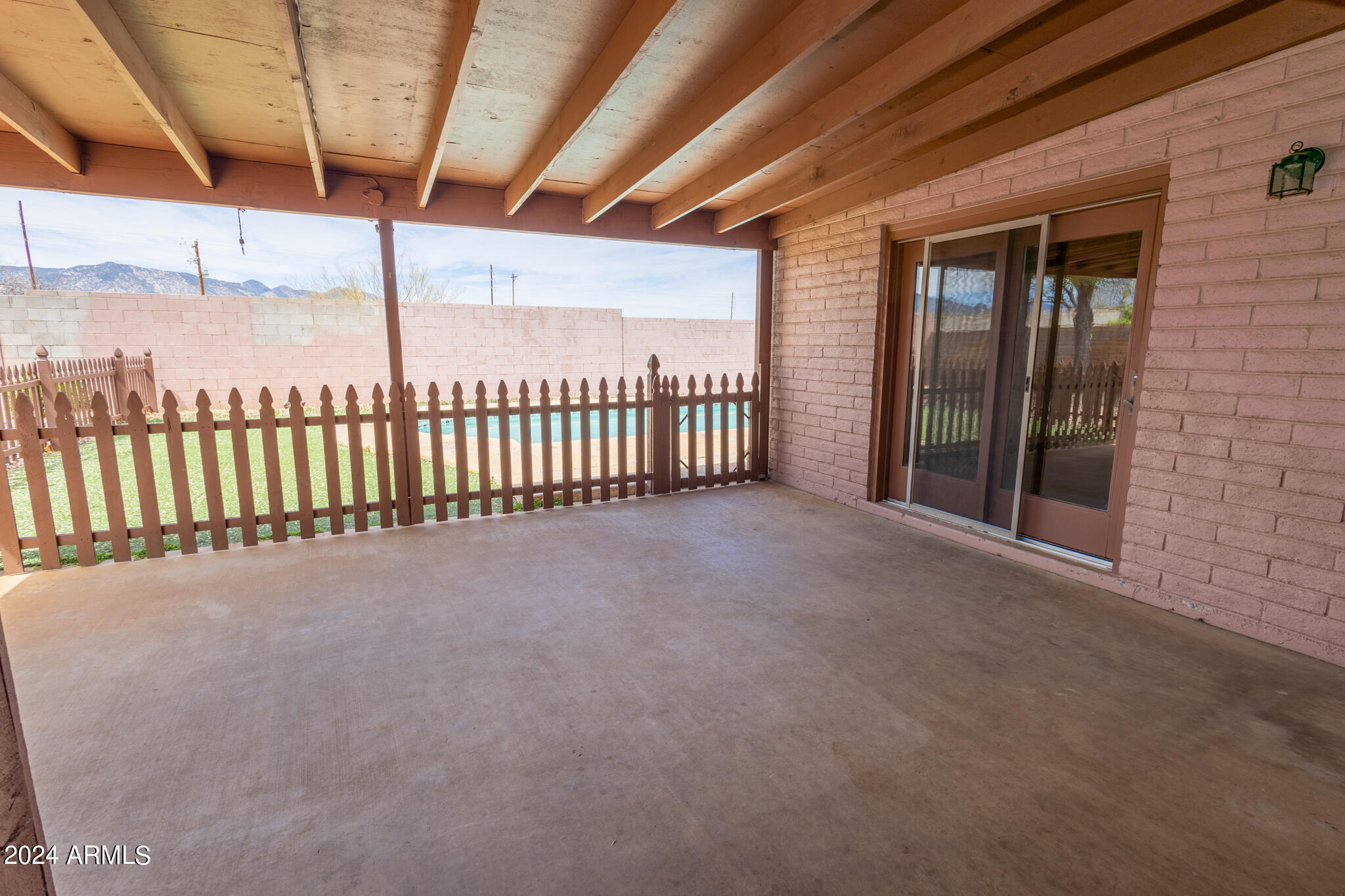 THE MEADOWS - Residential