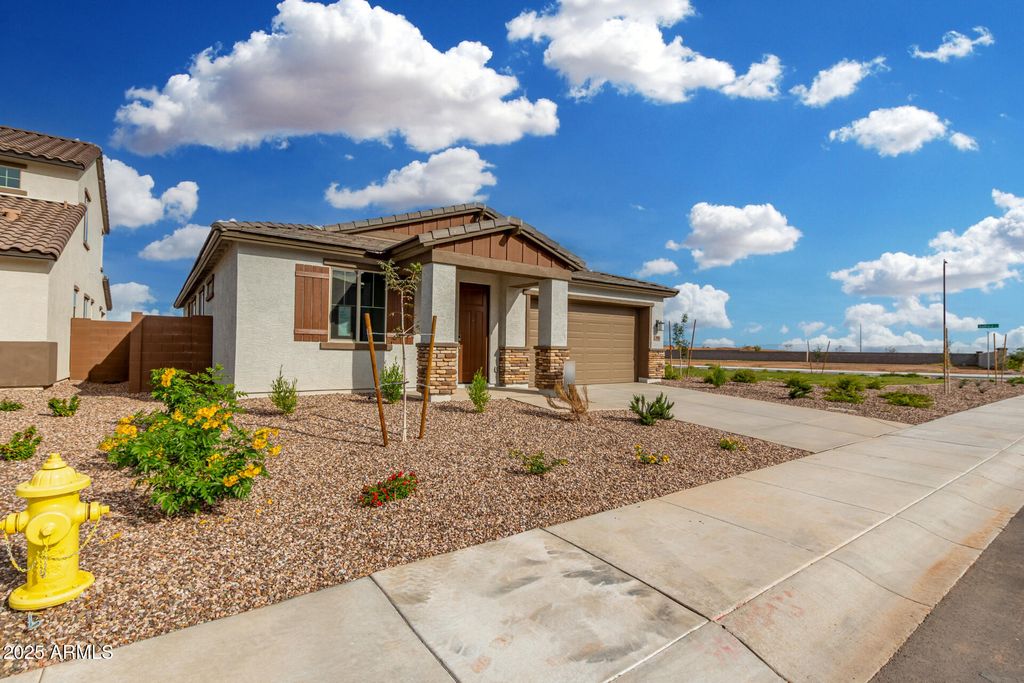 Photo of 2988 E Mecklenburg Way, San Tan Valley, AZ 85143 (MLS # 6954284)