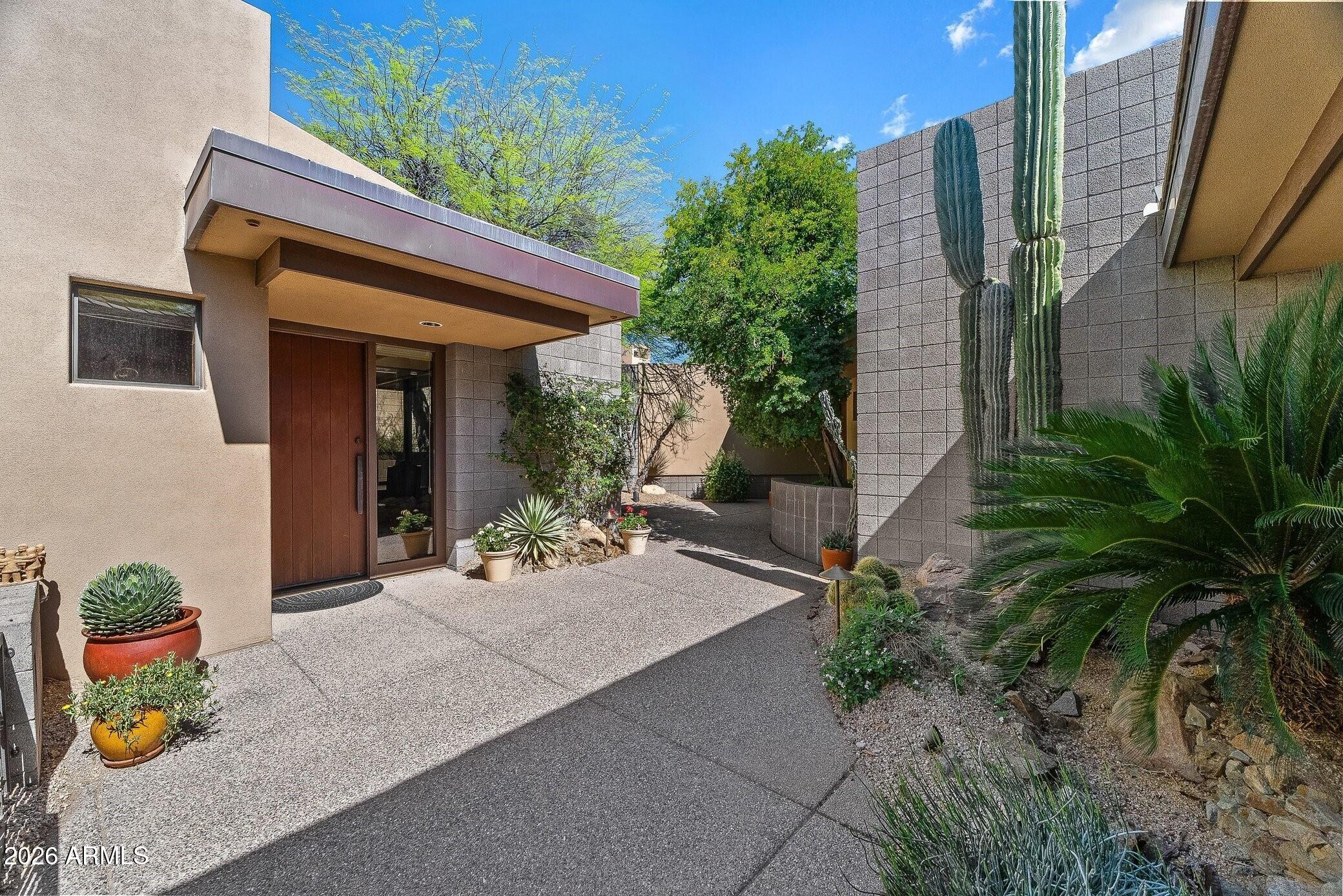 10675 E FERNWOOD Lane