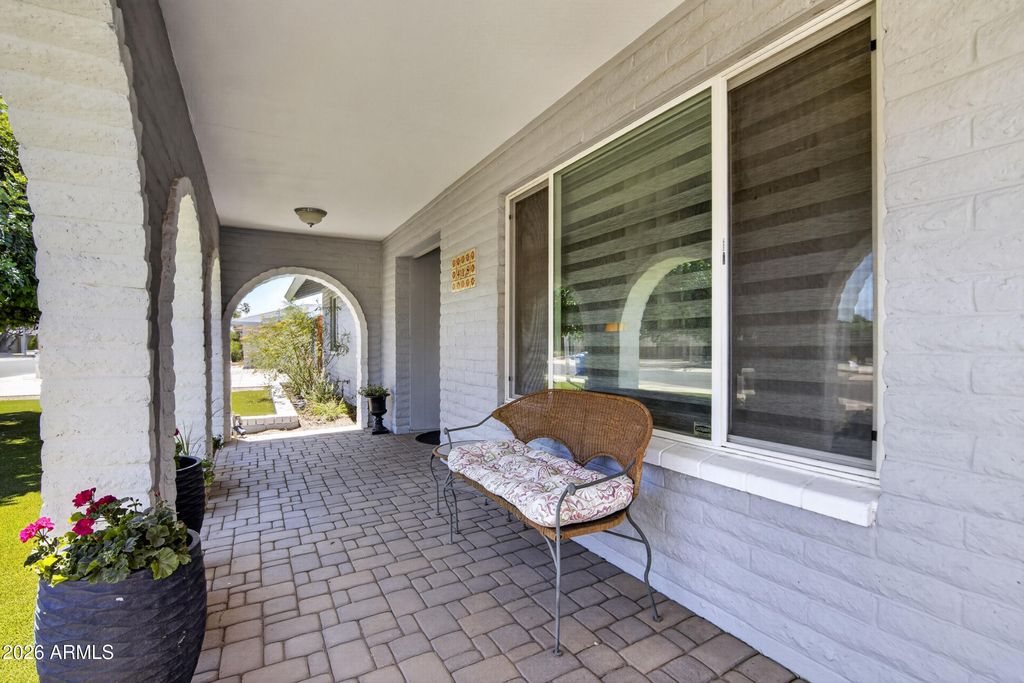 Photo of 418 W Jasper Drive W, Chandler, AZ 85225 (MLS # 7026077)