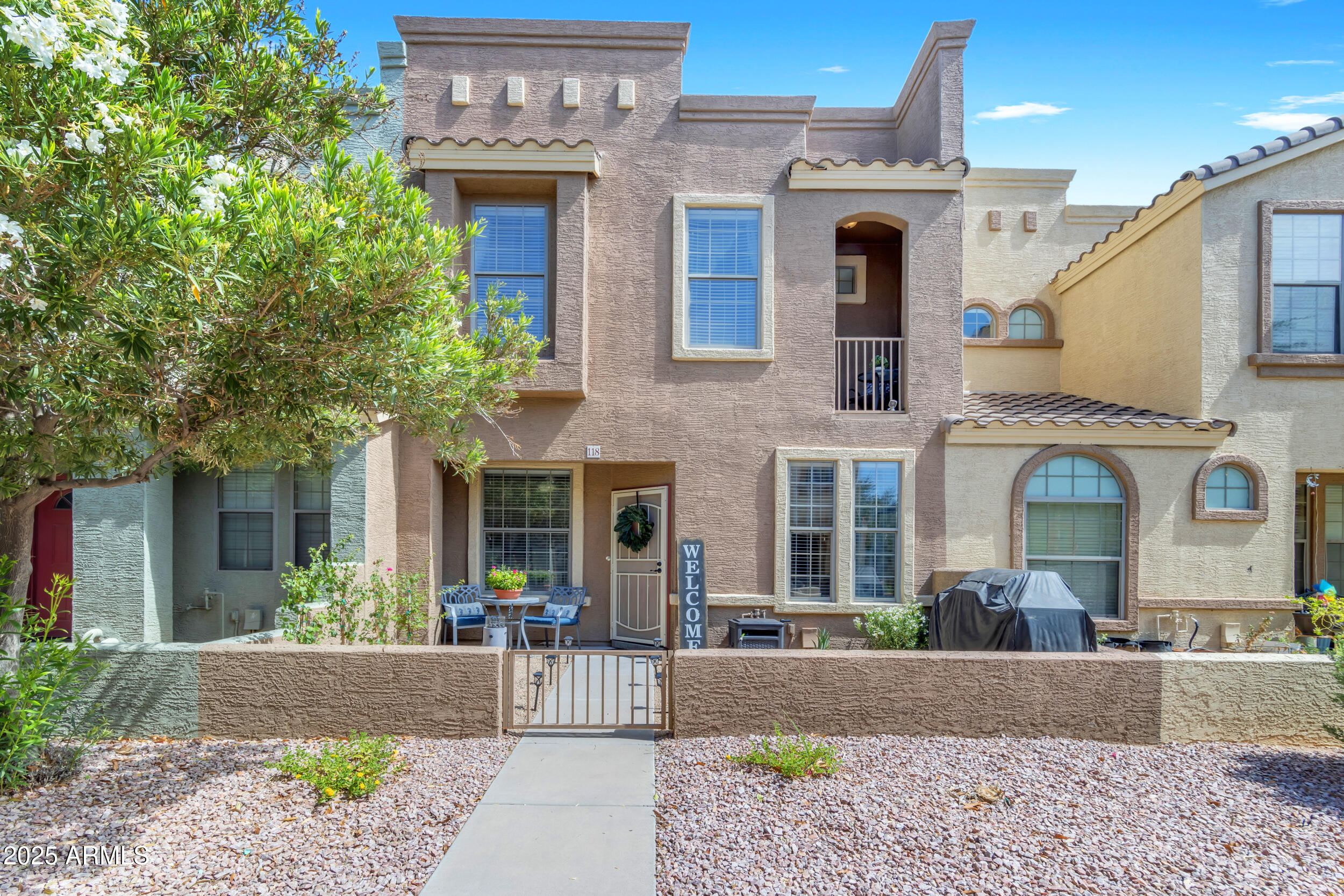 6710 E UNIVERSITY Drive 118