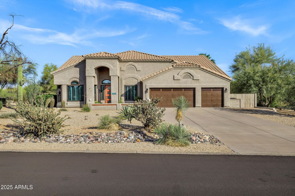 Photo of 26475 N Wrangler Road, Scottsdale, AZ 85255 (MLS # 6879035)