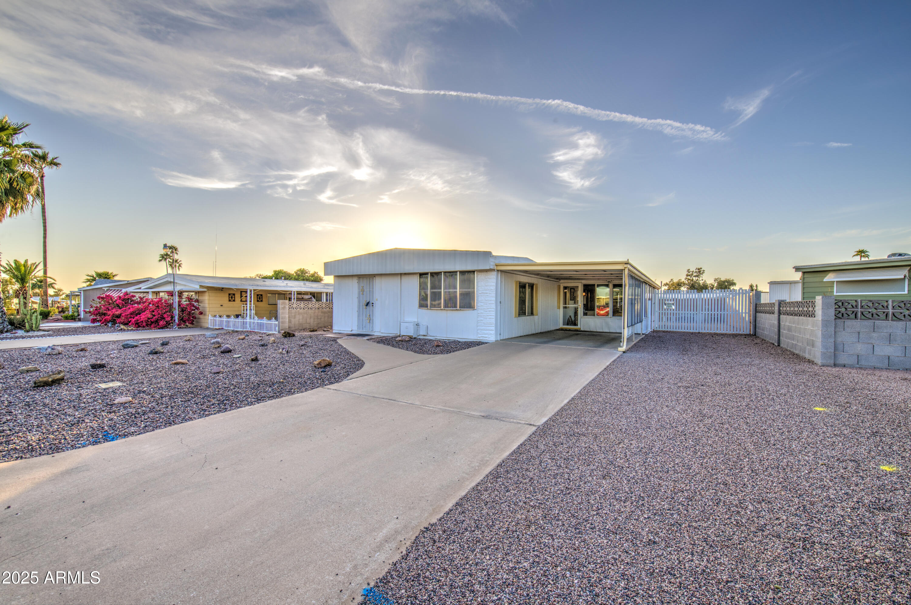 7318 E ARBOR Avenue