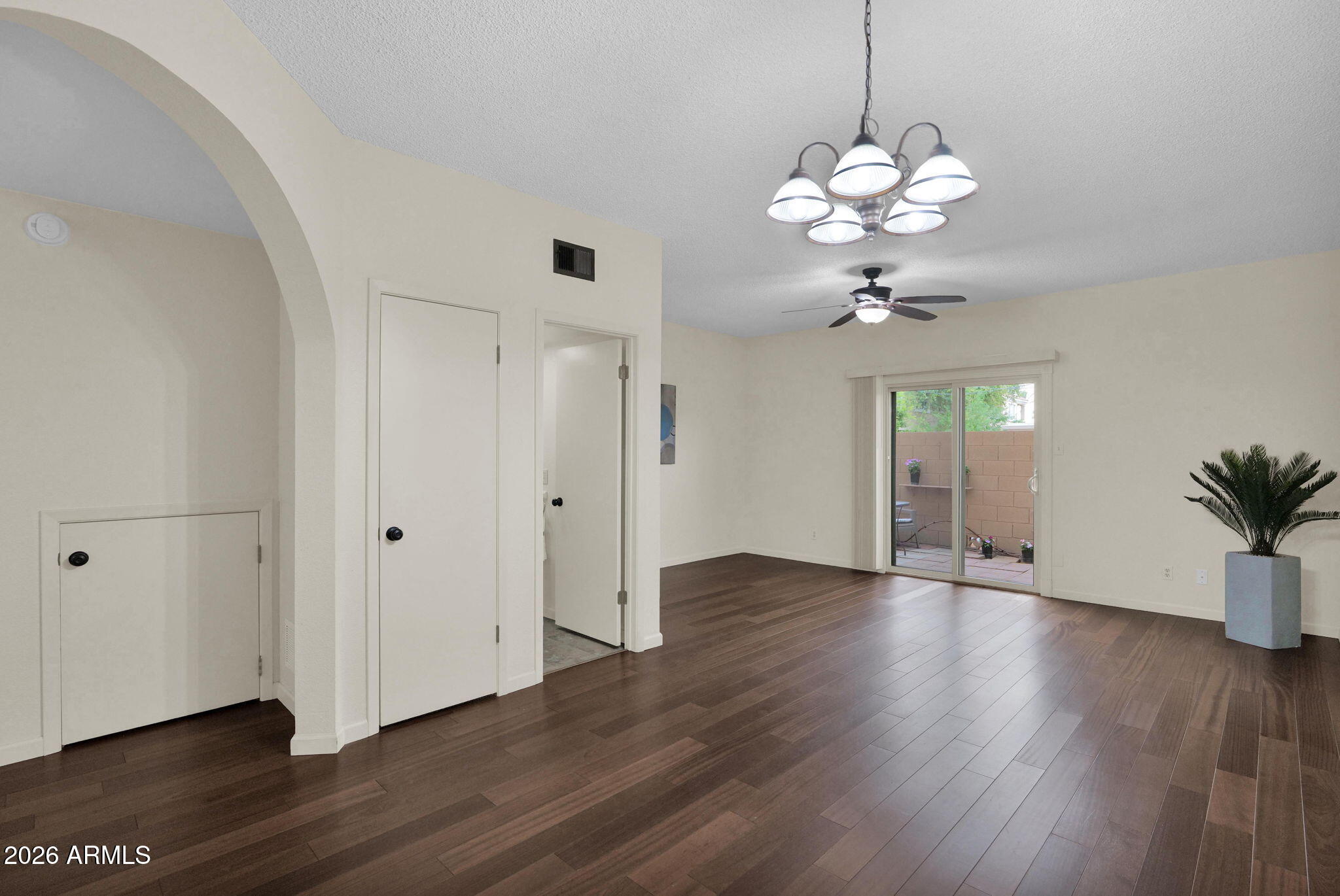 1935 W MORTEN Avenue 23