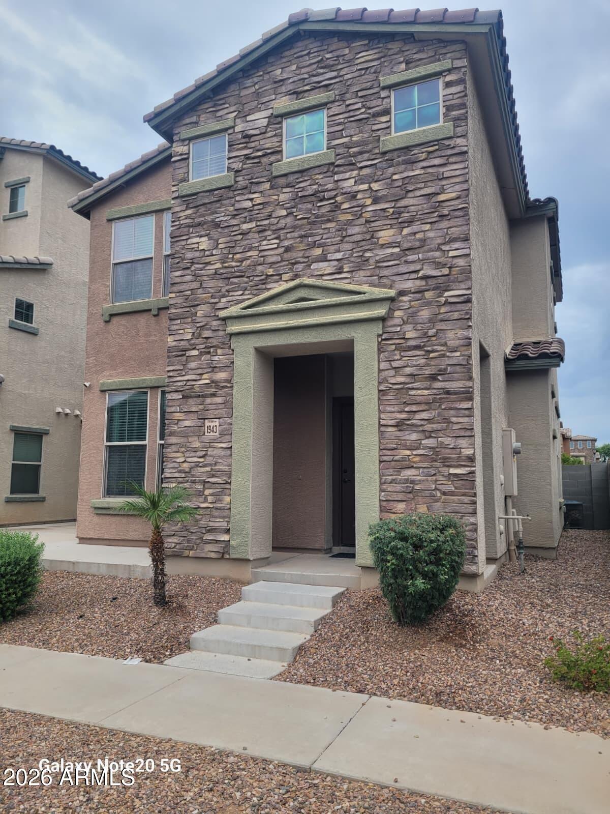 1943 N 77TH Glen