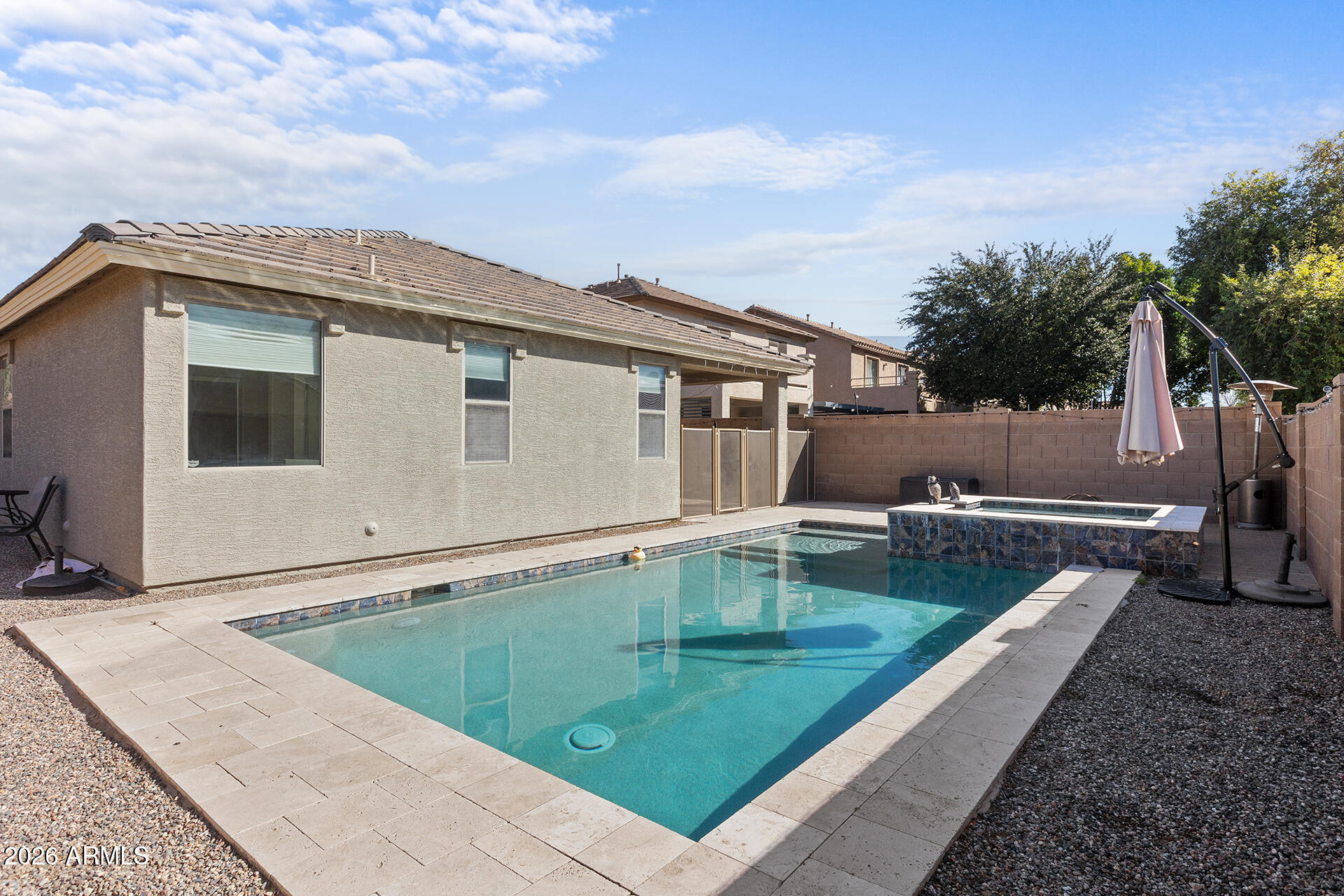 18045 W SUNNYSLOPE Lane