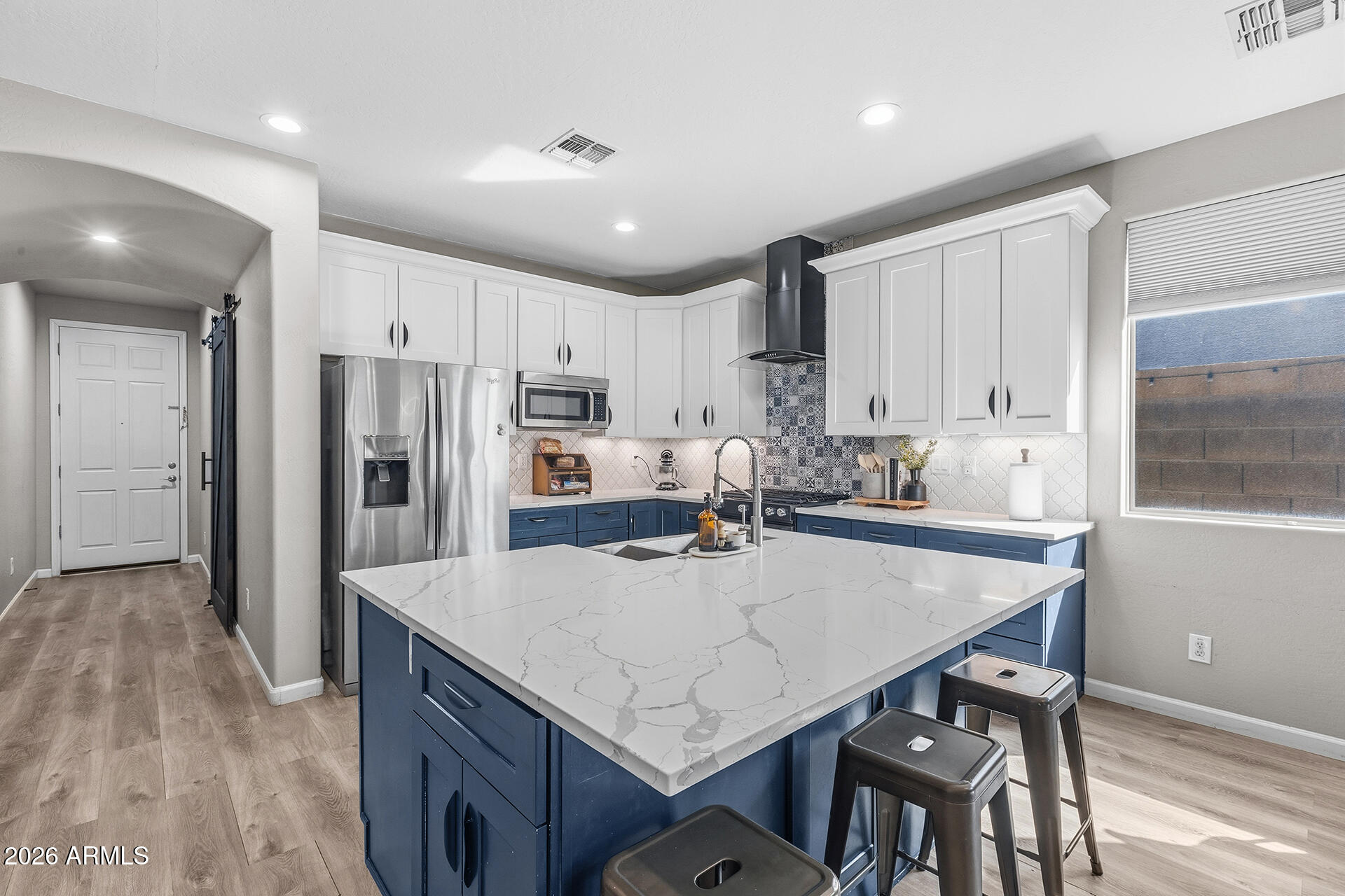 18045 W SUNNYSLOPE Lane