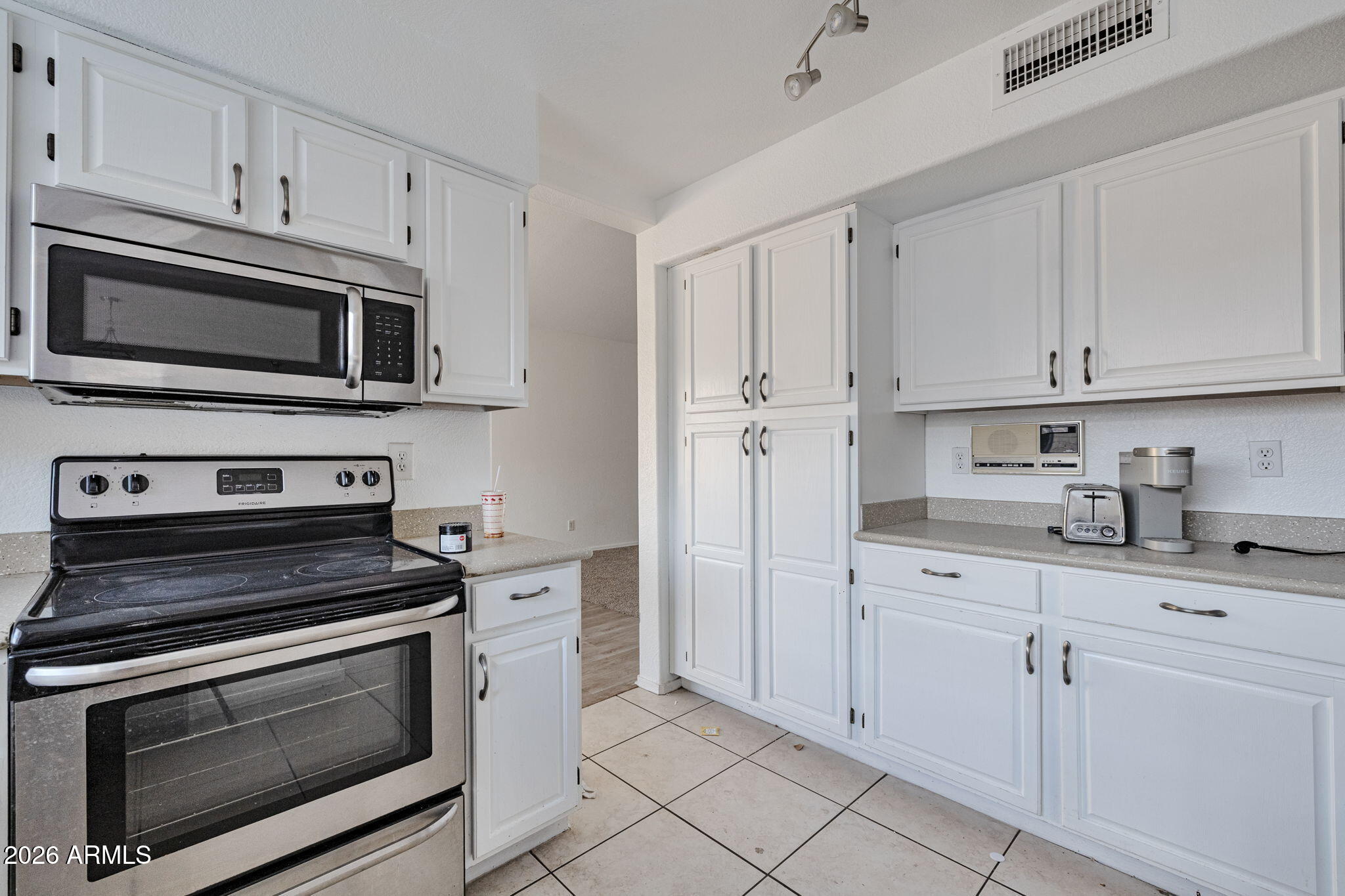 11406 W CRIMSON Lane