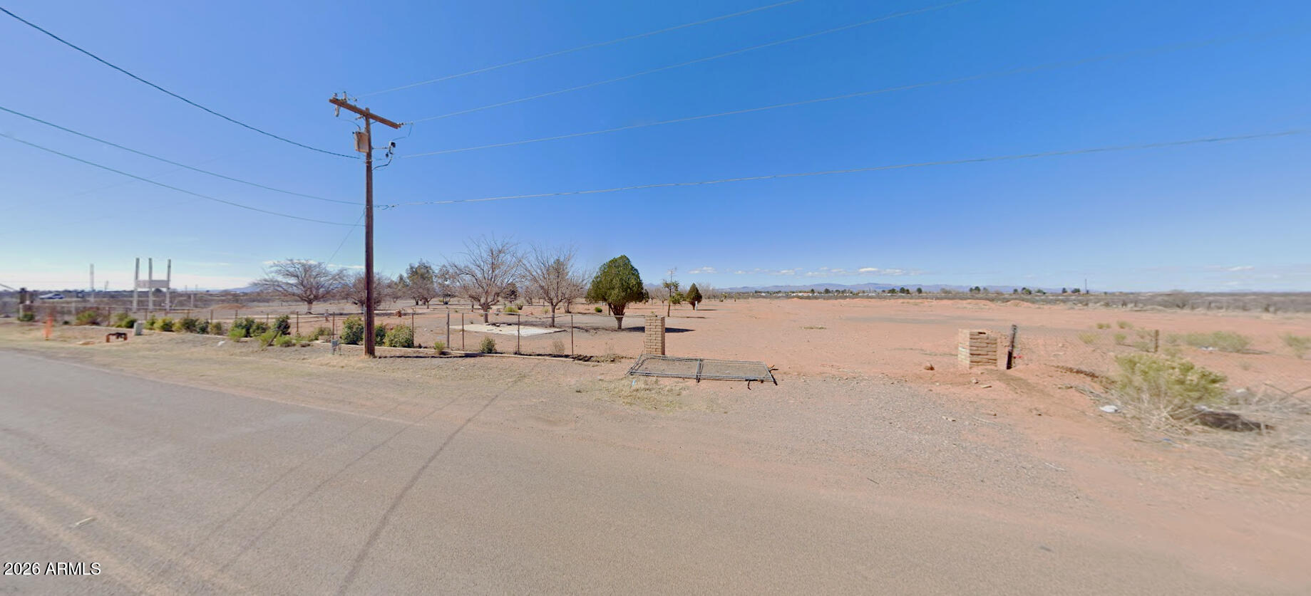 2086 E SADDLE GAP Circle