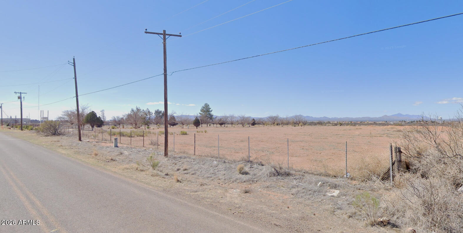 2086 E SADDLE GAP Circle