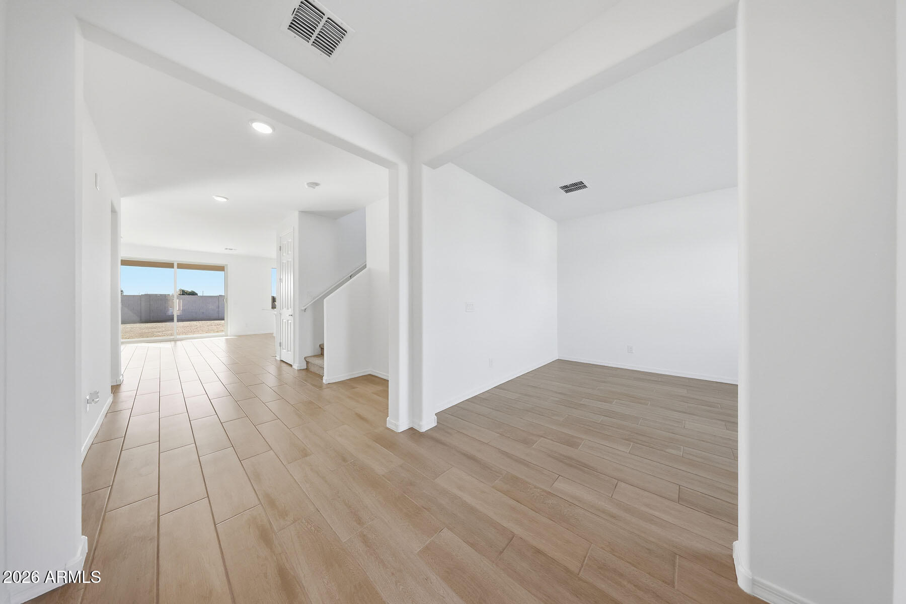 719 W Riparian Drive